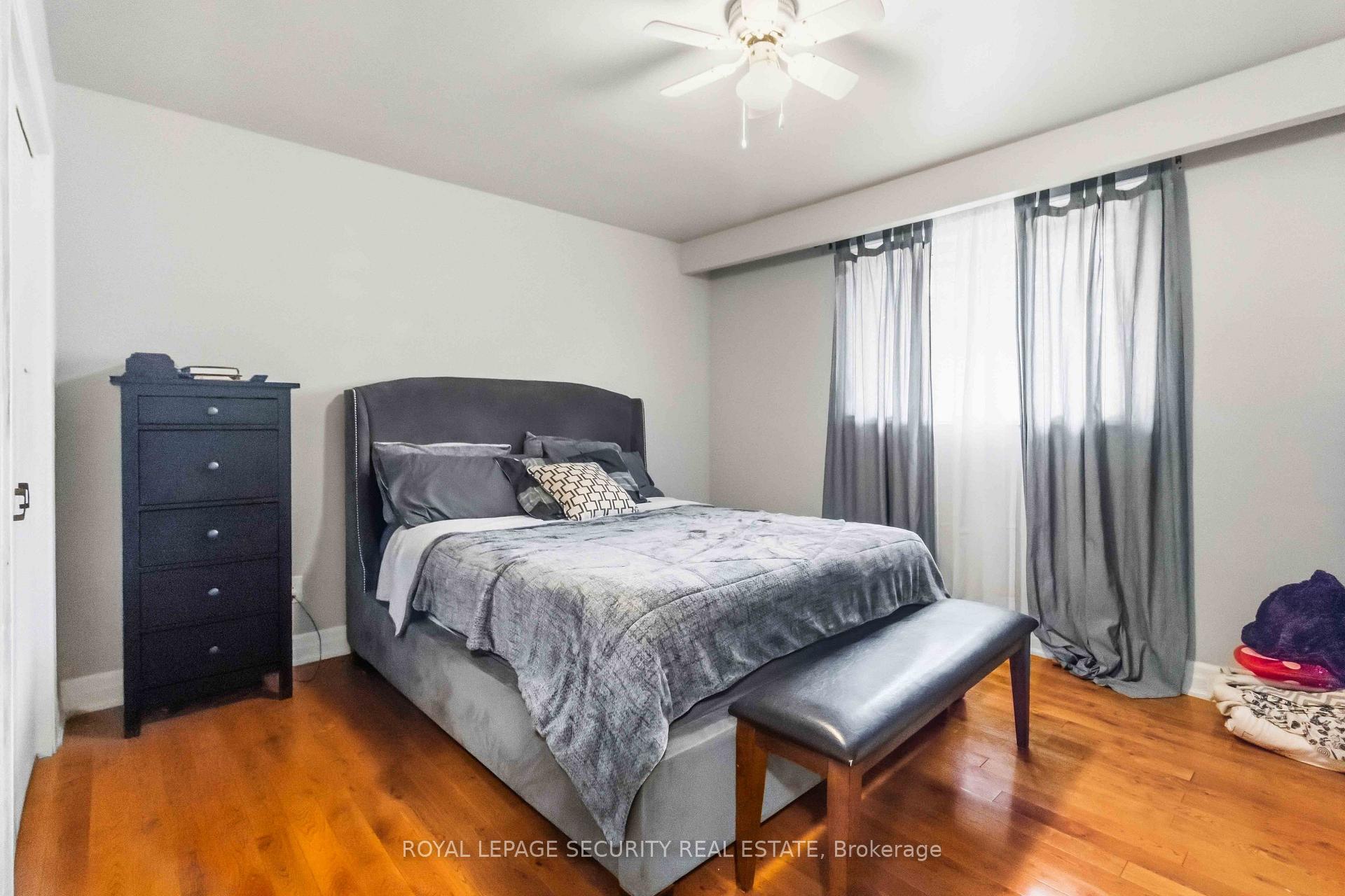 Photo 9 of 93 Connaught Crescent, Caledon, Bolton West — HOMEH
