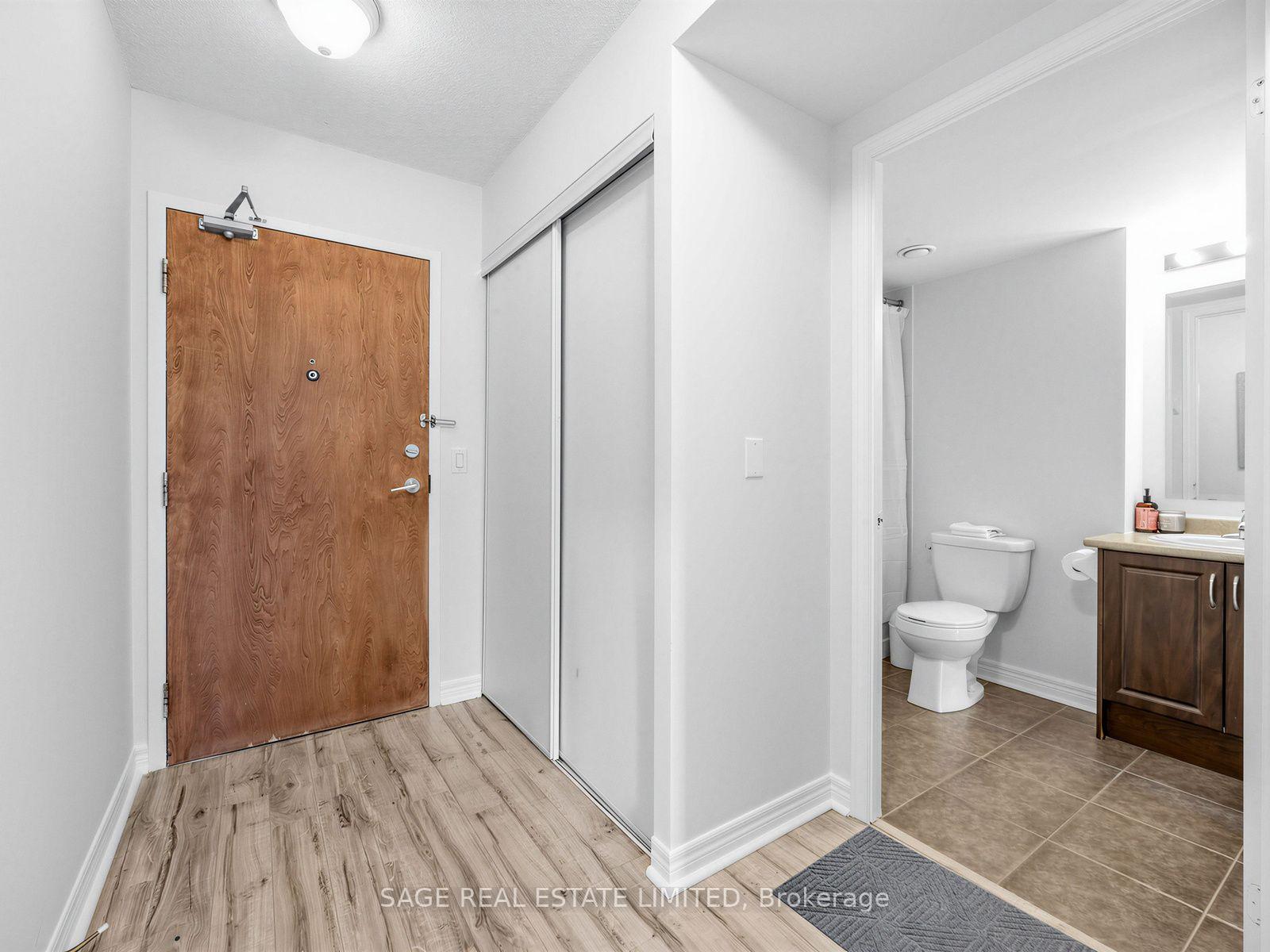 Photo 4 of Unit 507, 60 Fairfax Crescent, Scarborough, Clairlea-Birchmount — HOMEH