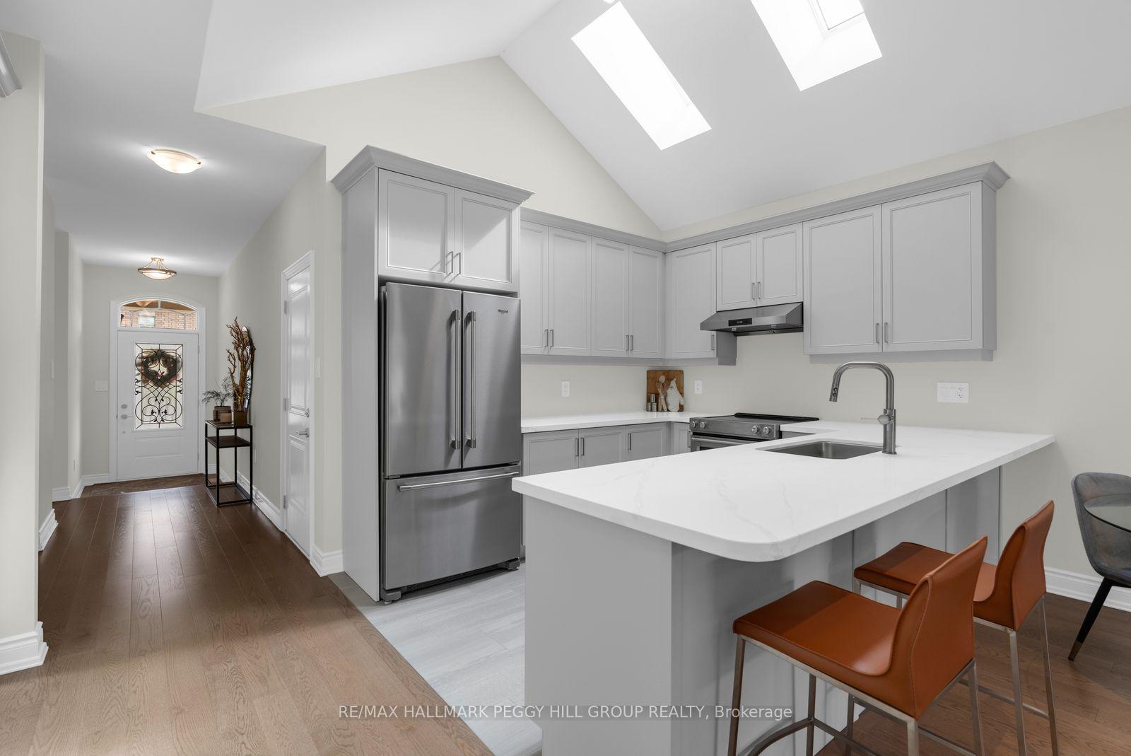 Photo 3 of 94 Summerhill Drive, New Tecumseth, Rural New Tecumseth — HOMEH