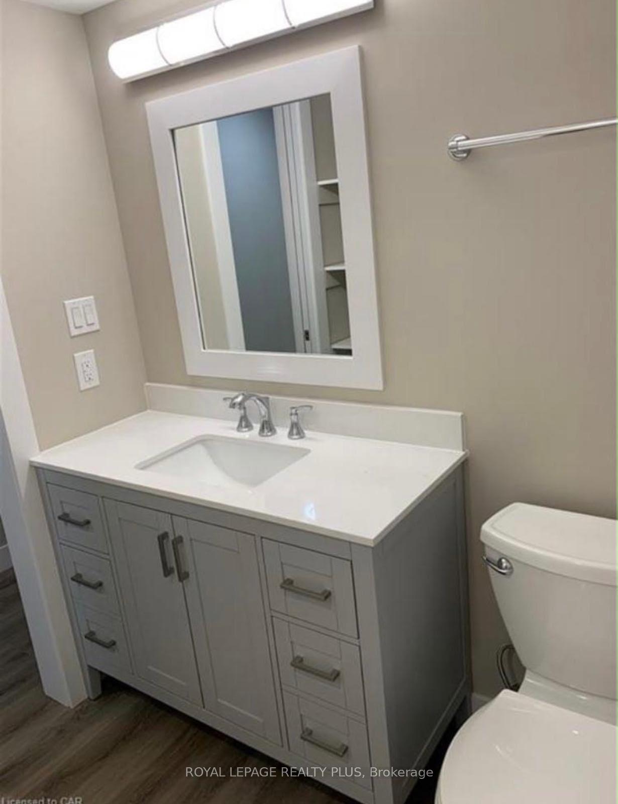 Photo 10 of 9 York Street, Kitchener, KW Hospital — HOMEH