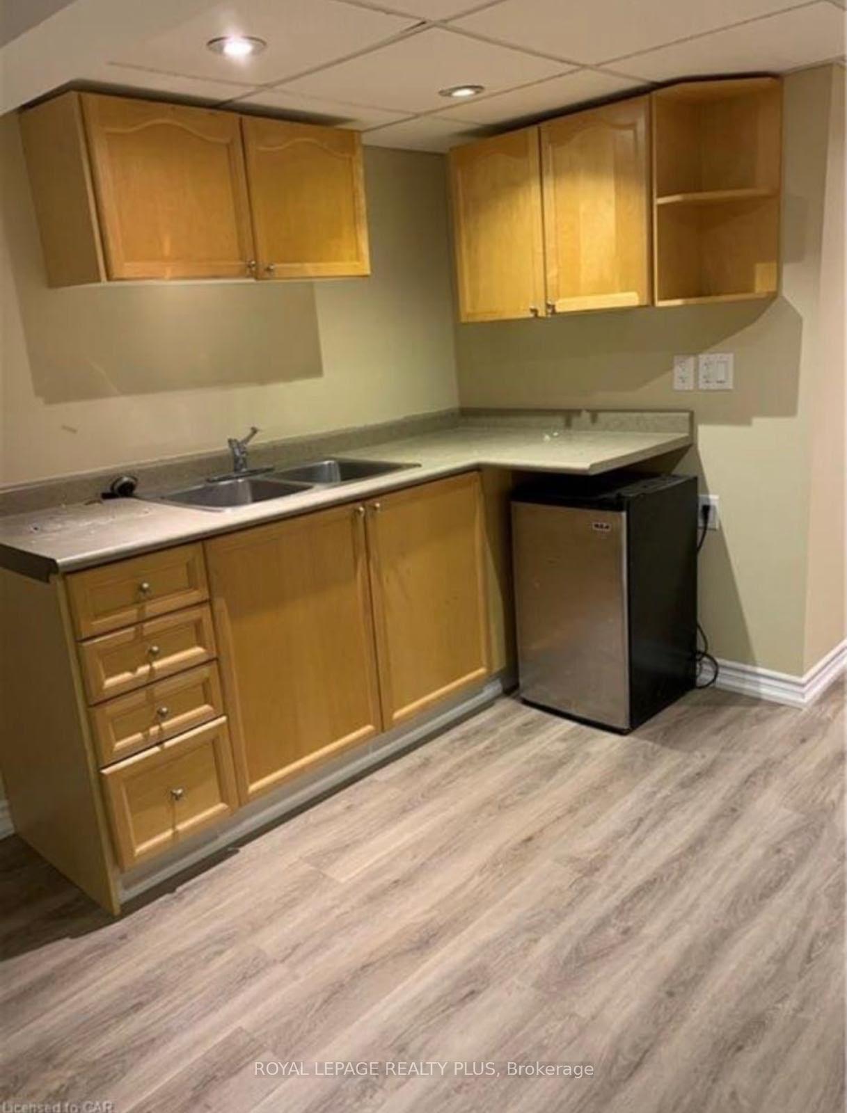 Photo 13 of 9 York Street, Kitchener, KW Hospital — HOMEH