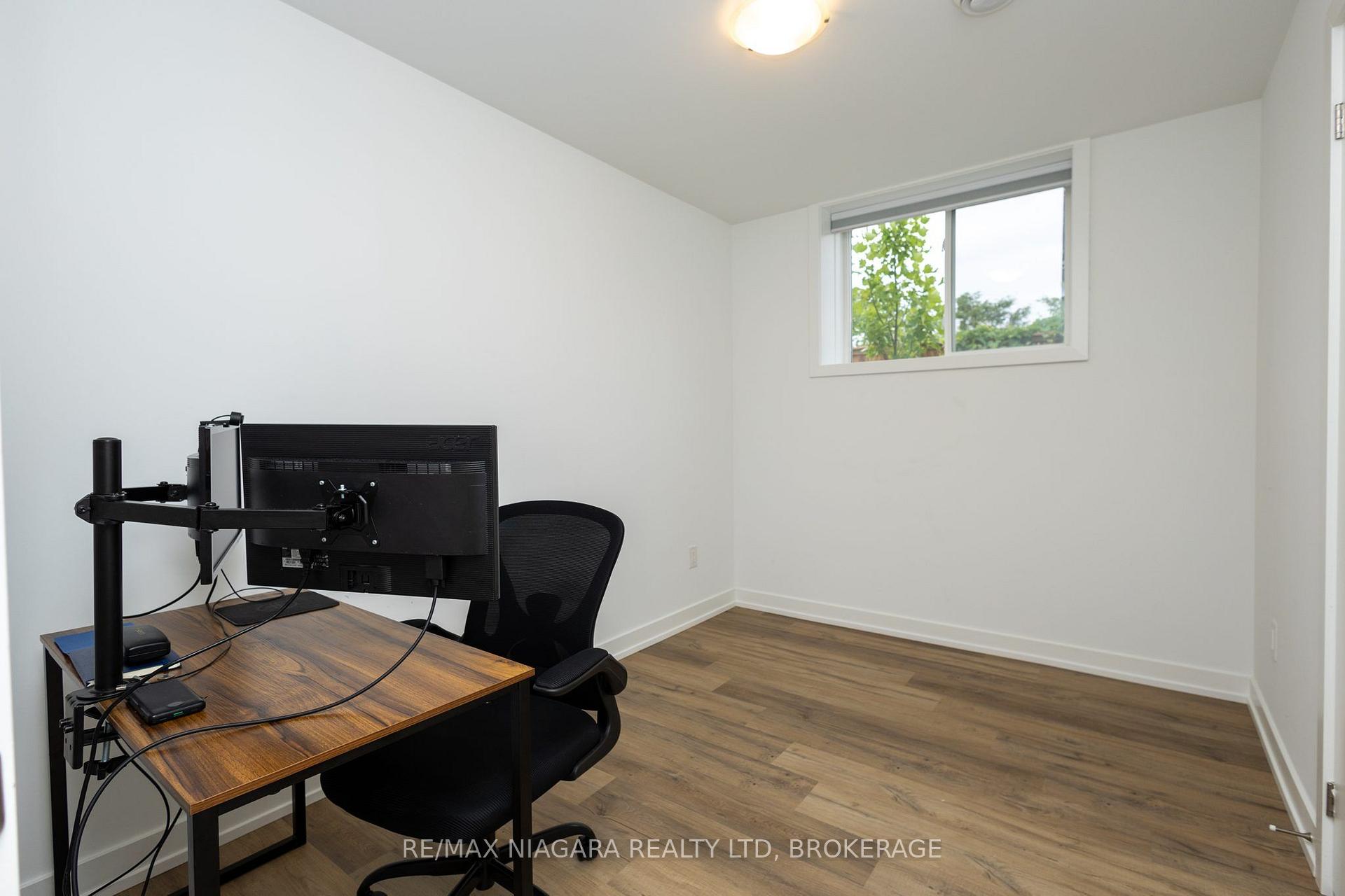 Photo 11 of 4263 Fourth Avenue, Niagara Falls, Downtown — HOMEH