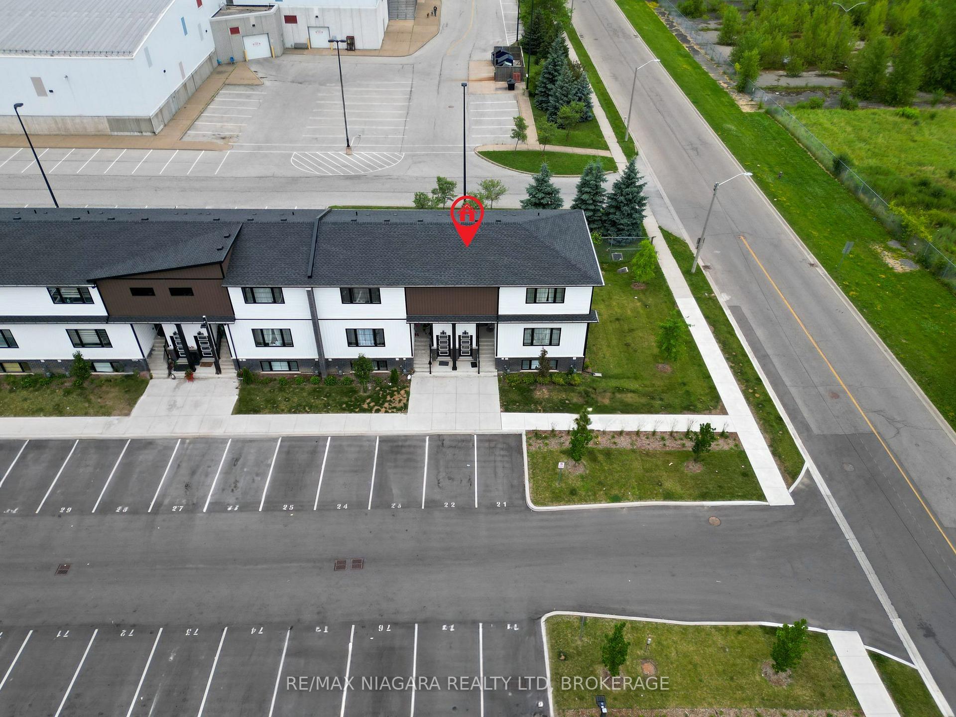 Photo 17 of 4263 Fourth Avenue, Niagara Falls, Downtown — HOMEH