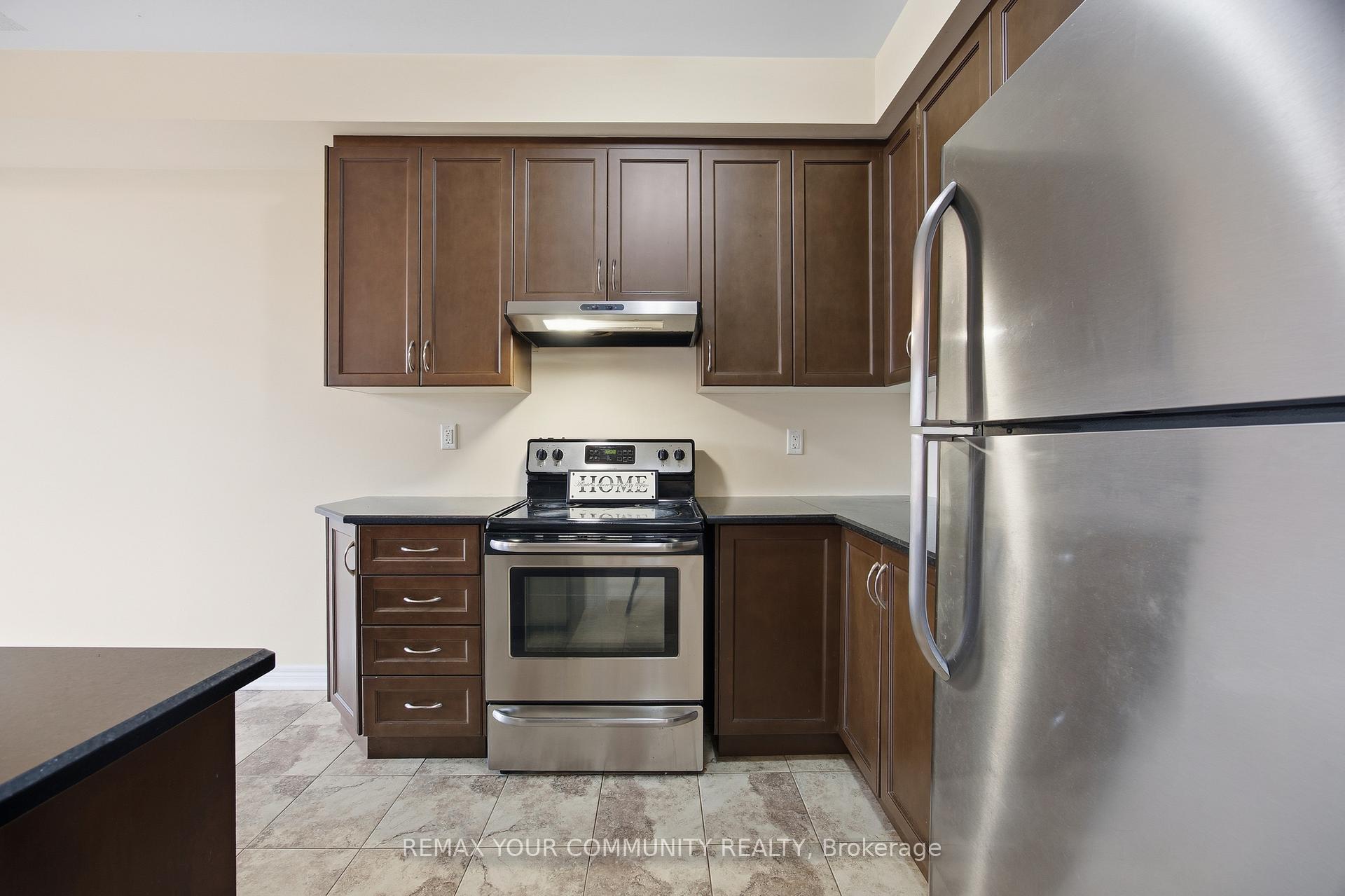 Photo 7 of 90 Sky Harbour Drive, Brampton, Brampton West — HOMEH