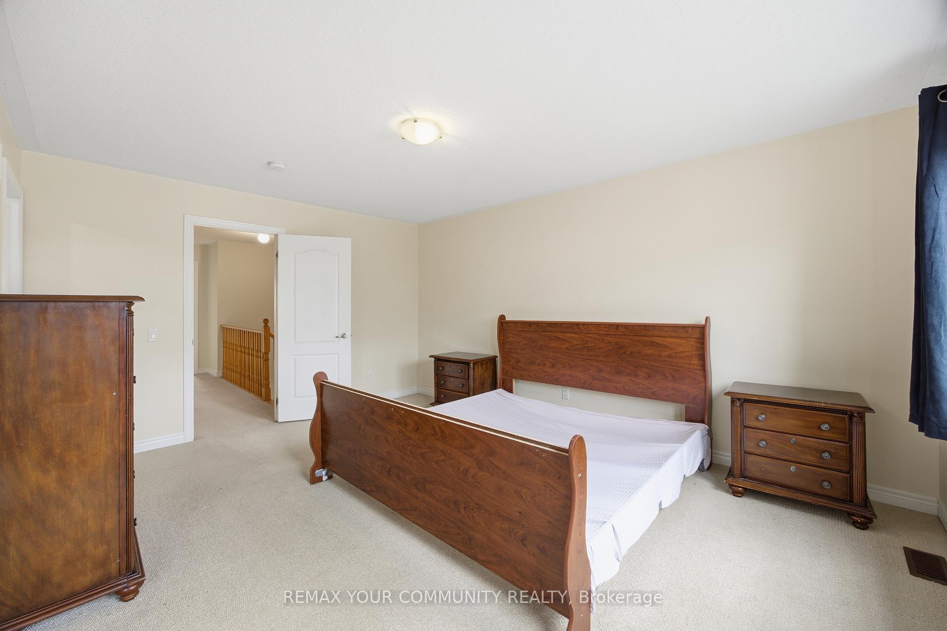Photo 14 of 90 Sky Harbour Drive, Brampton, Brampton West — HOMEH