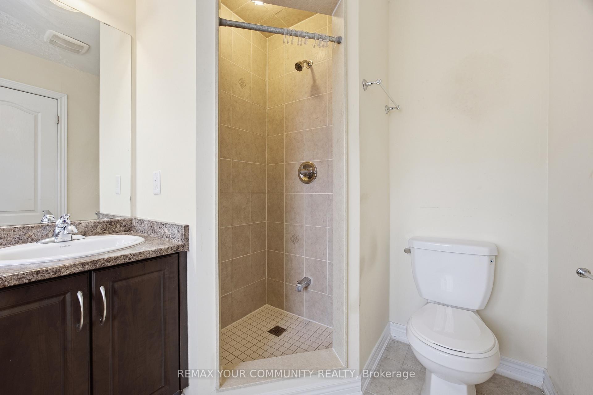 Photo 16 of 90 Sky Harbour Drive, Brampton, Brampton West — HOMEH