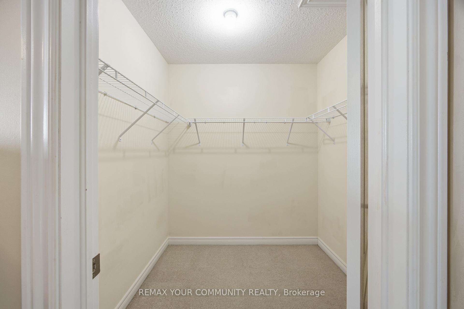 Photo 17 of 90 Sky Harbour Drive, Brampton, Brampton West — HOMEH