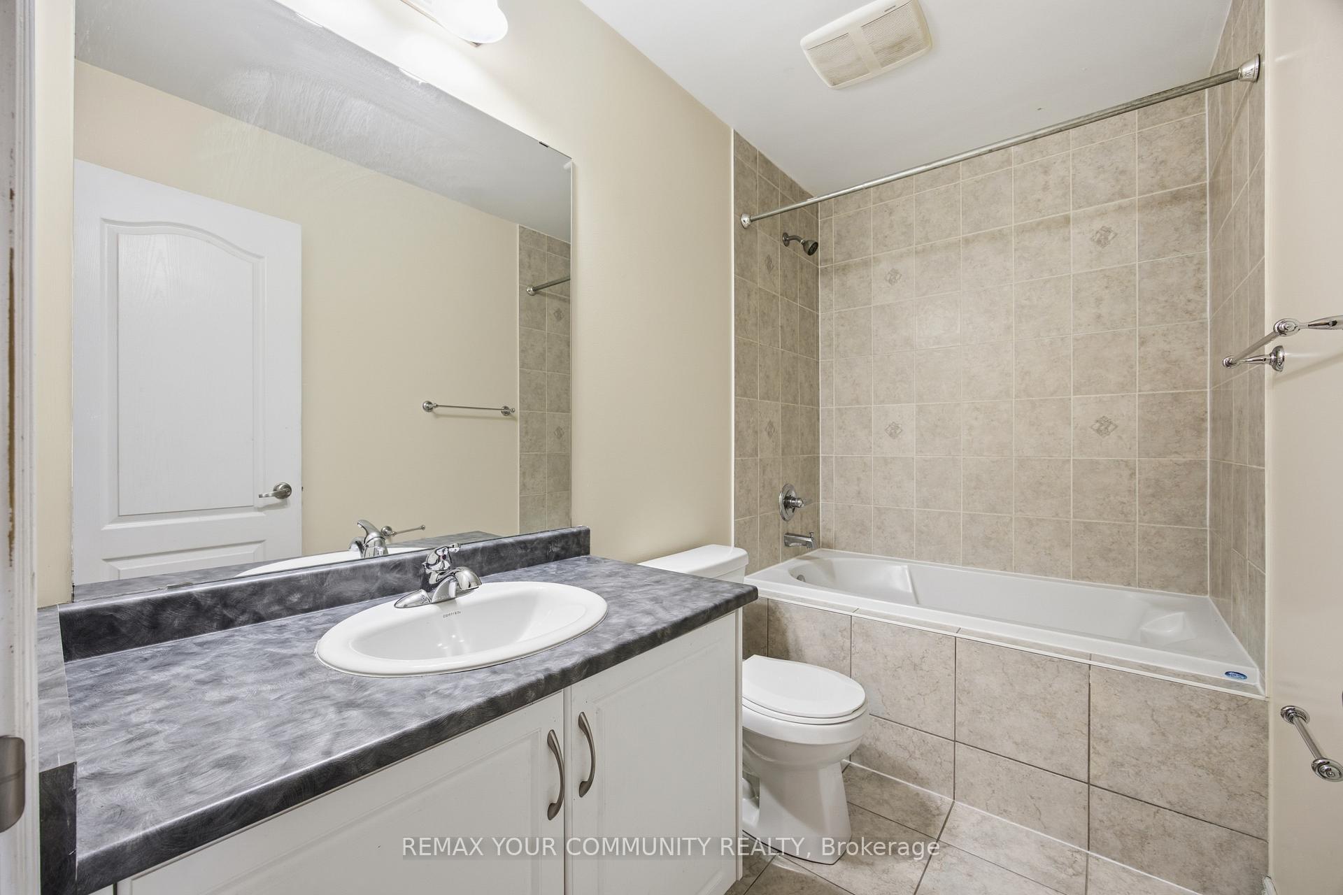 Photo 26 of 90 Sky Harbour Drive, Brampton, Brampton West — HOMEH