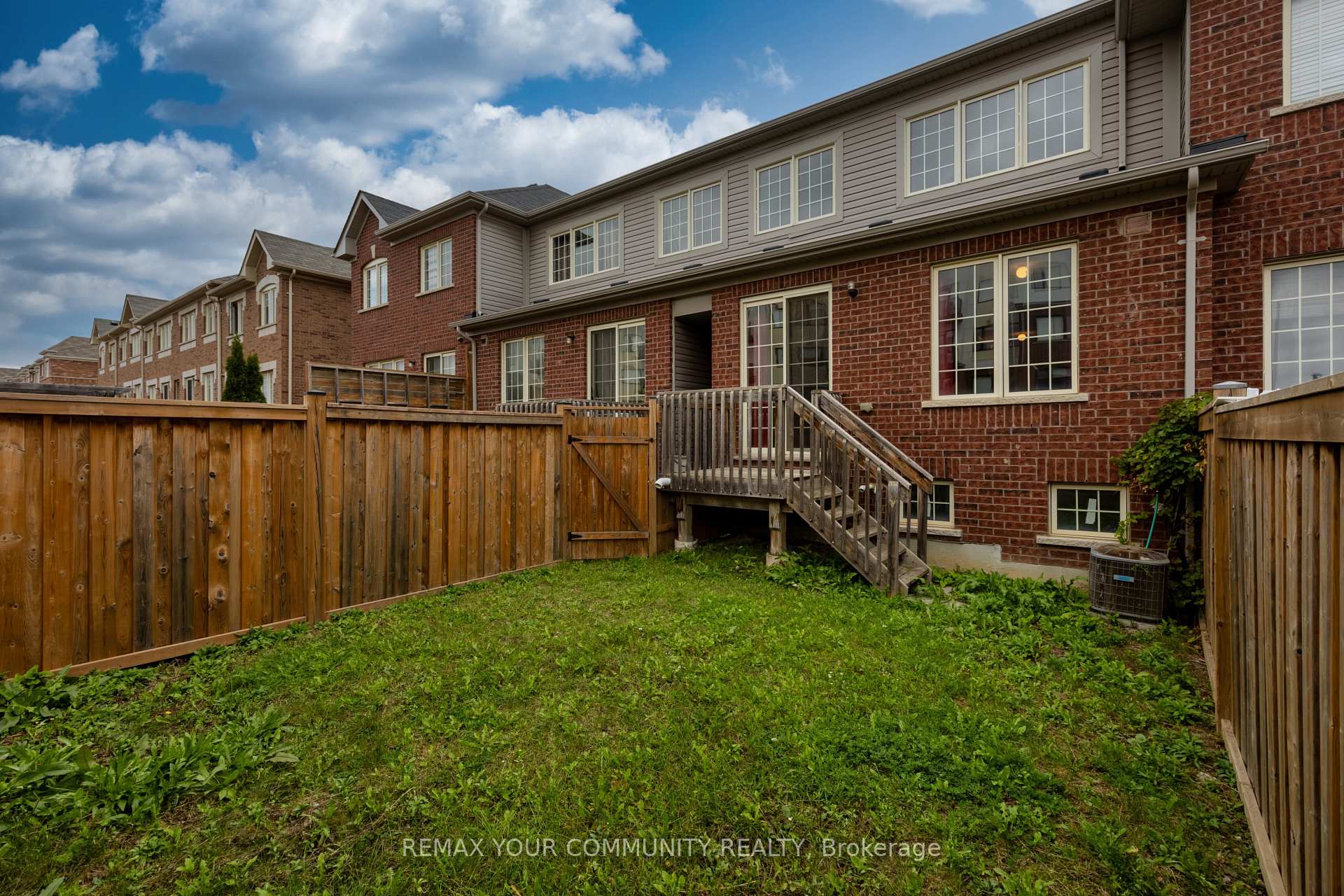 Photo 27 of 90 Sky Harbour Drive, Brampton, Brampton West — HOMEH