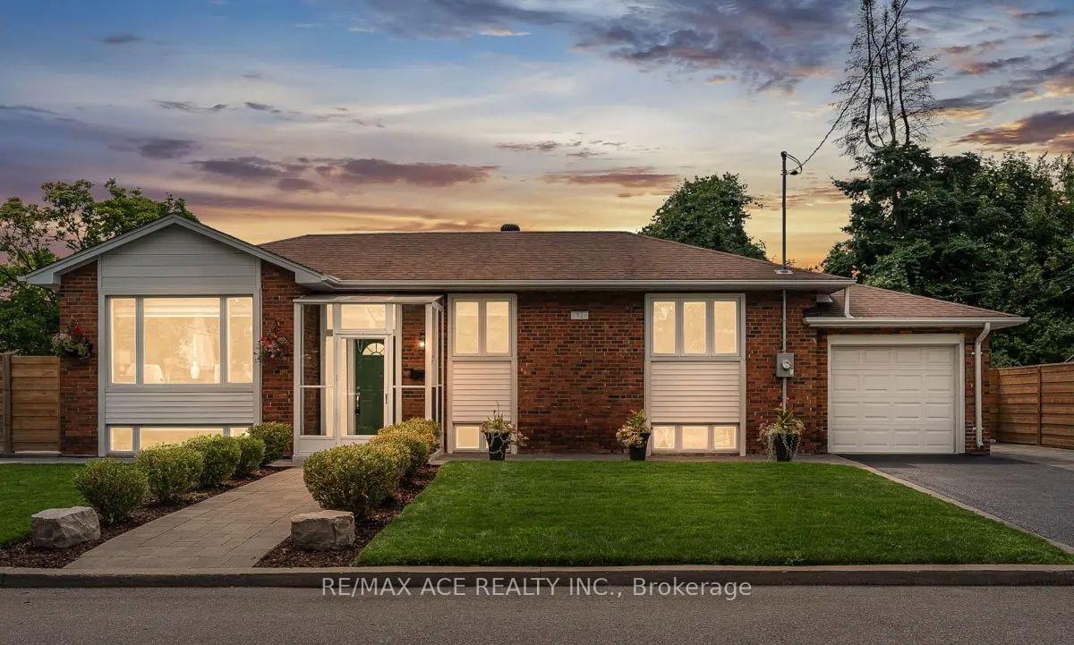 Front of Unit Main, 52 Ivorwood Crescent