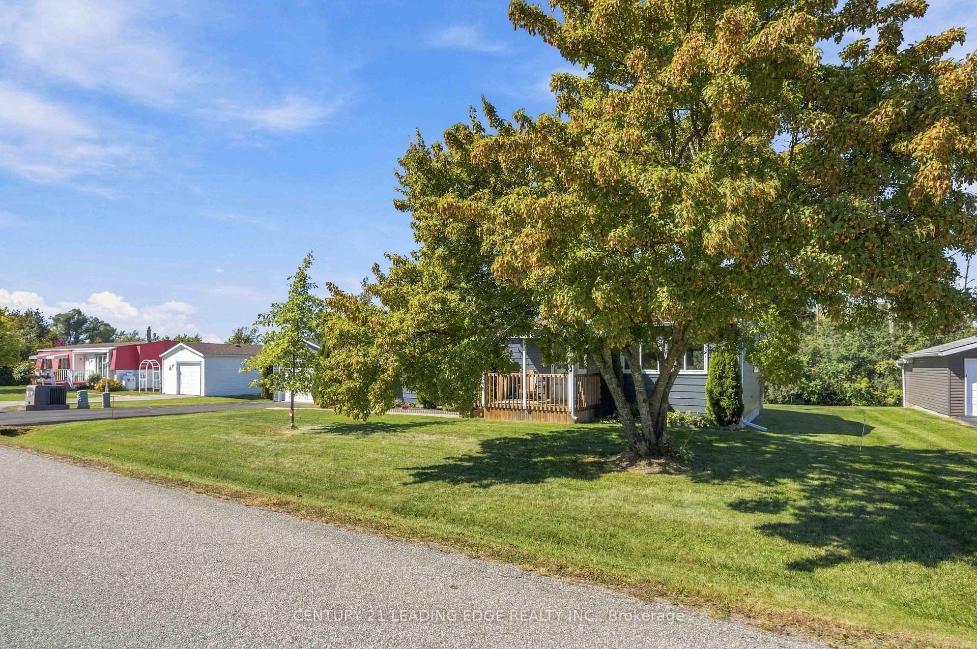 Photo 26 of 10 Hummingbird Circle, Georgina, Sutton & Jackson's Point — HOMEH