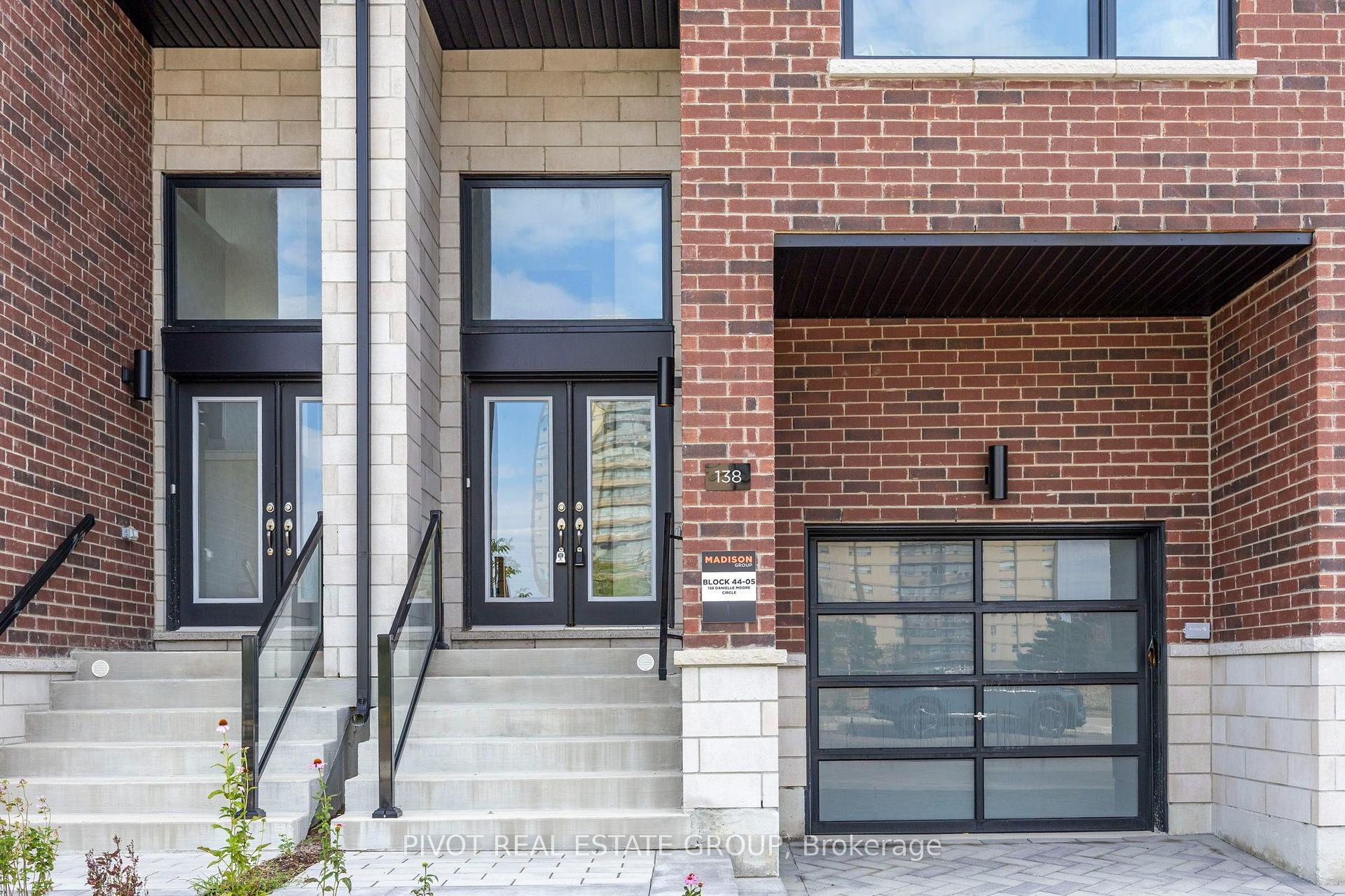 Photo 4 of 138 Danielle Moore Circle, Scarborough, Bendale — HOMEH