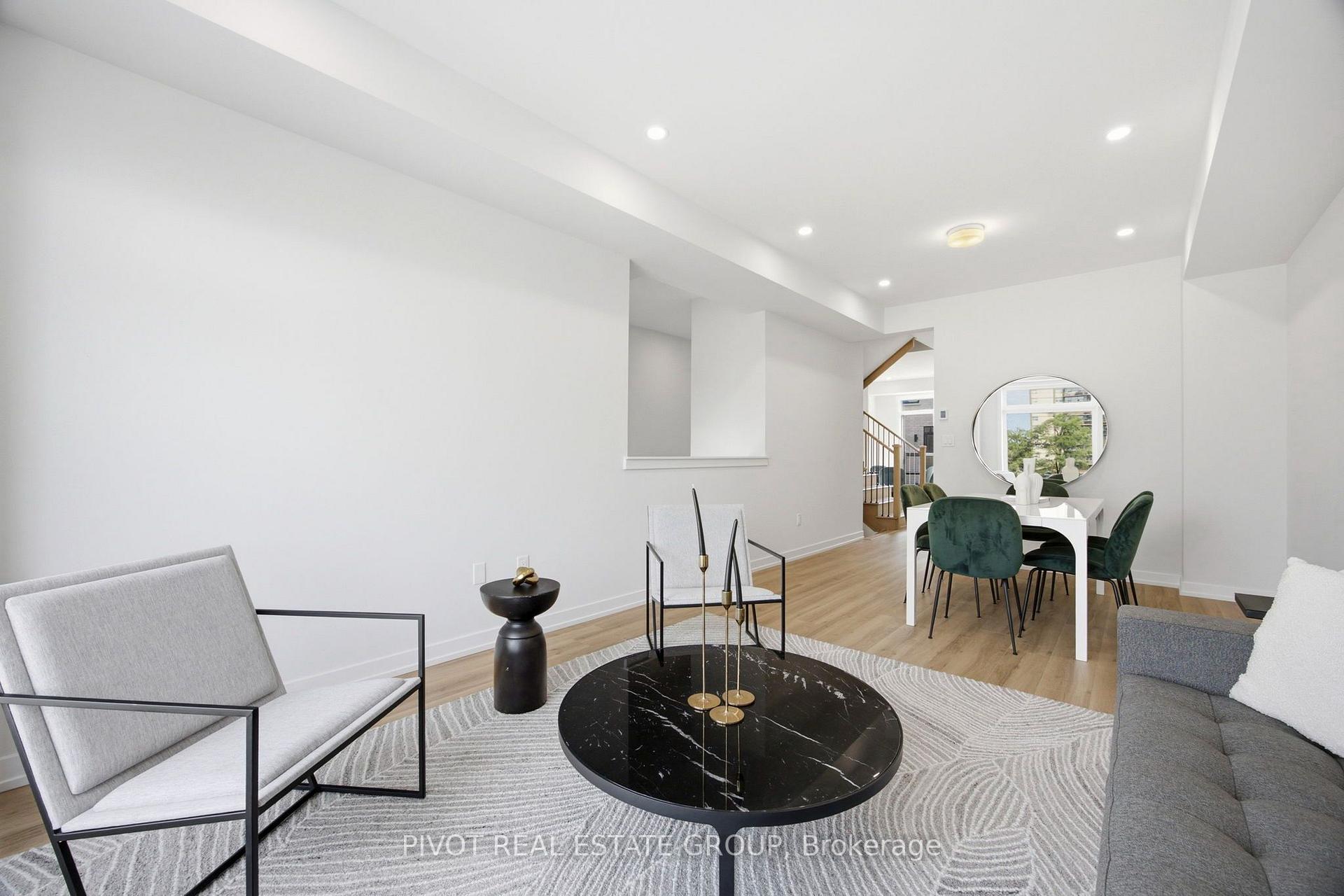 Photo 13 of 138 Danielle Moore Circle, Scarborough, Bendale — HOMEH