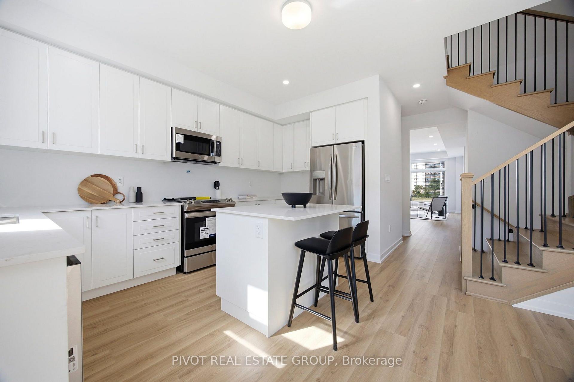 Photo 18 of 138 Danielle Moore Circle, Scarborough, Bendale — HOMEH