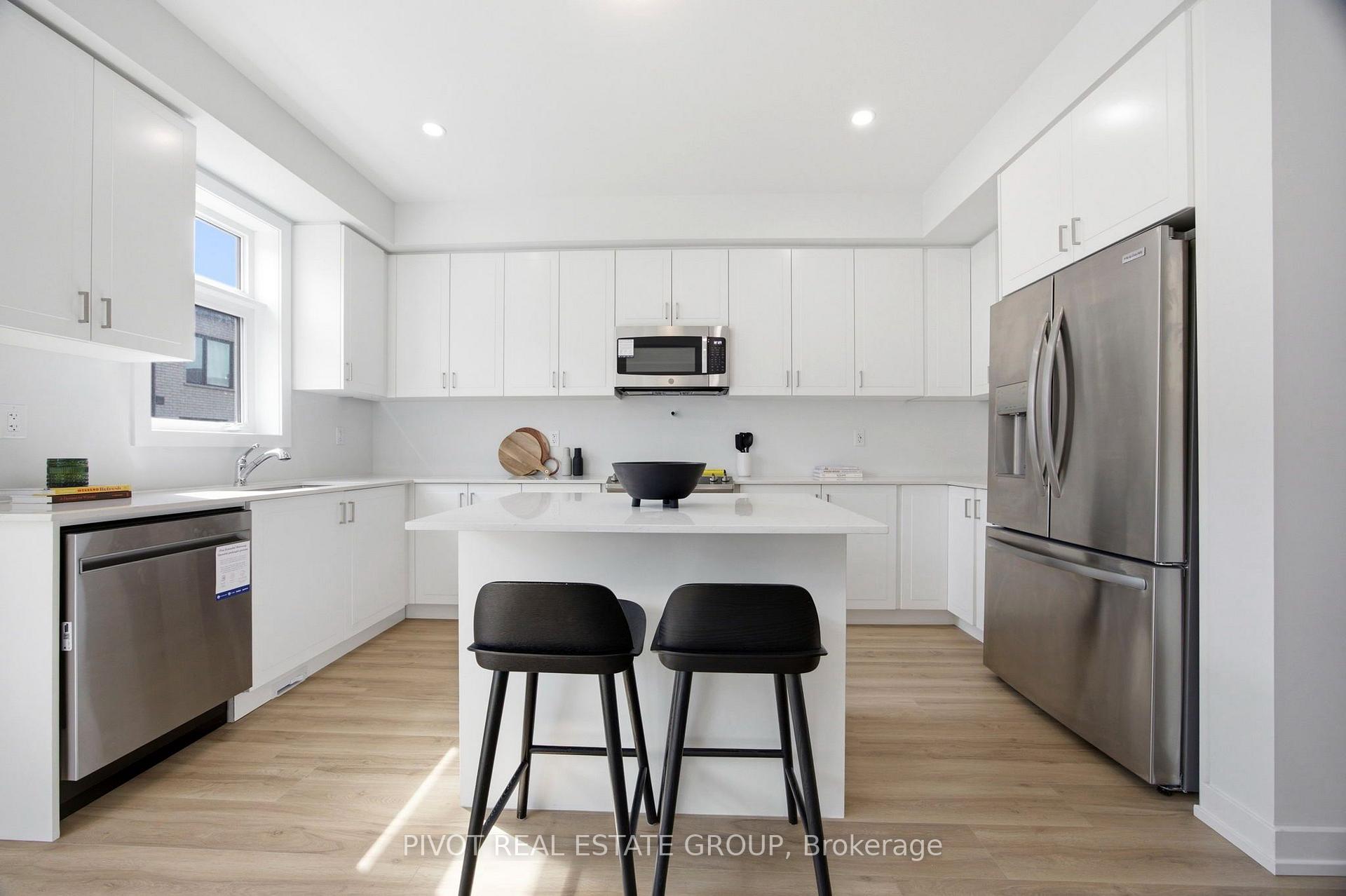 Photo 19 of 138 Danielle Moore Circle, Scarborough, Bendale — HOMEH