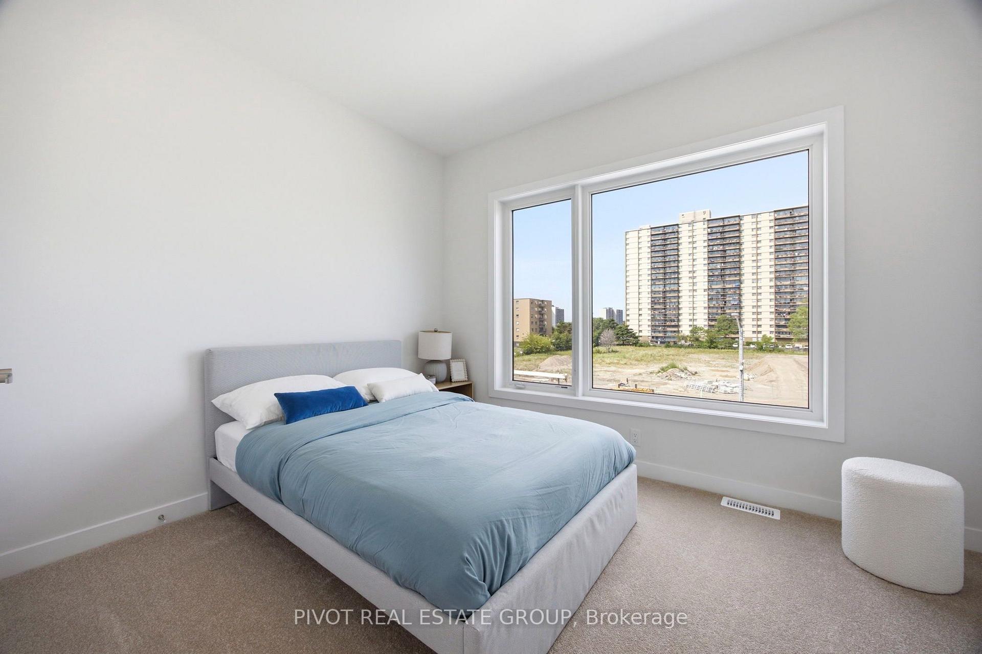Photo 30 of 138 Danielle Moore Circle, Scarborough, Bendale — HOMEH