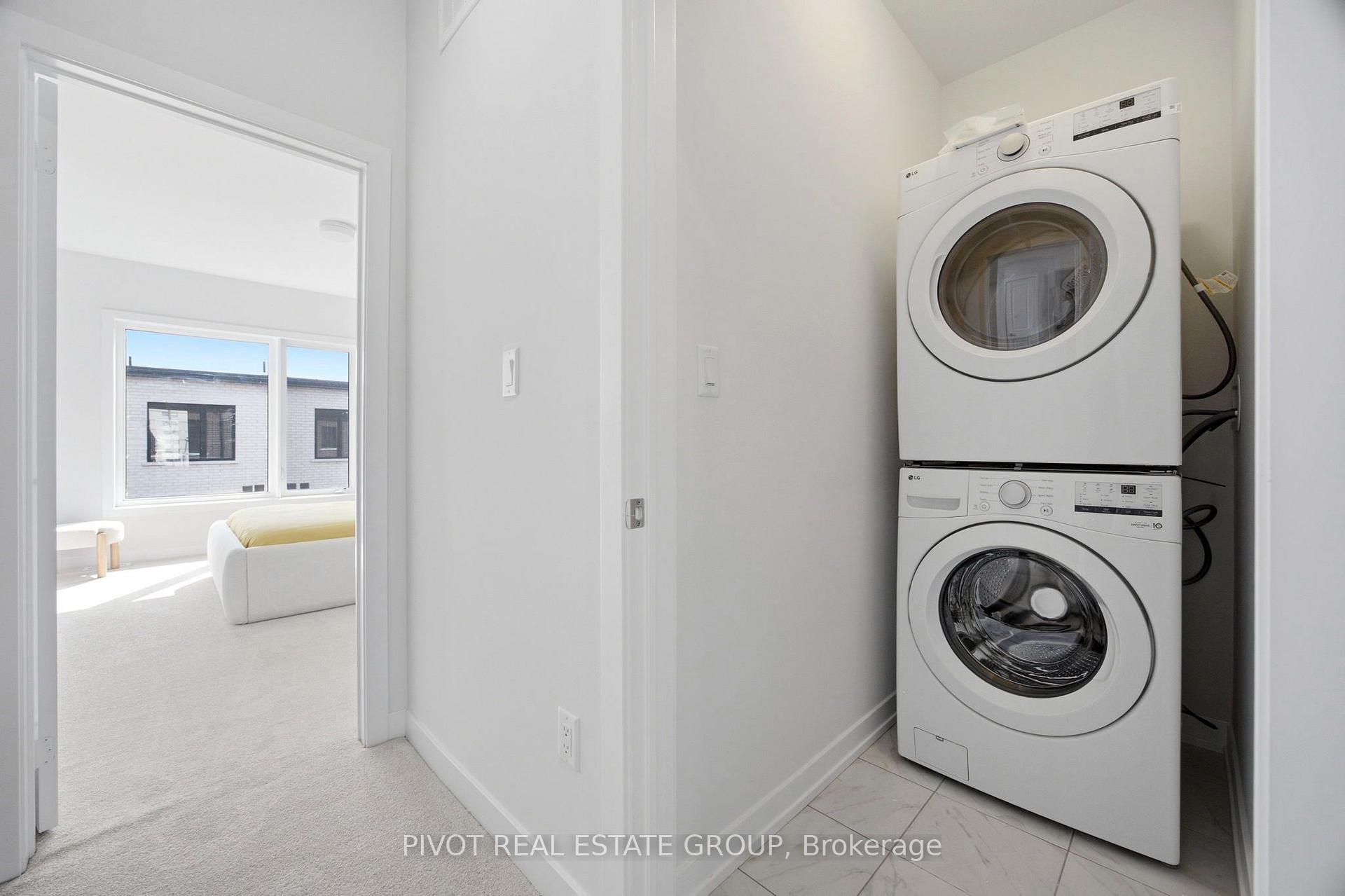 Photo 32 of 138 Danielle Moore Circle, Scarborough, Bendale — HOMEH