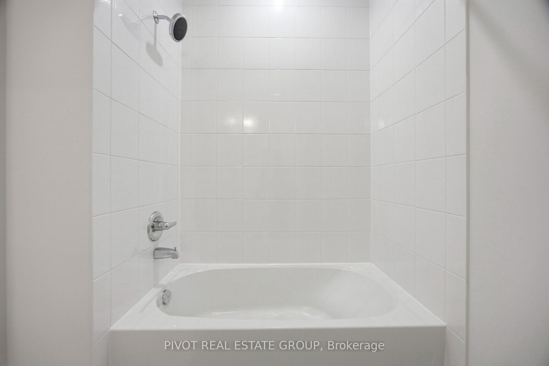 Photo 34 of 138 Danielle Moore Circle, Scarborough, Bendale — HOMEH