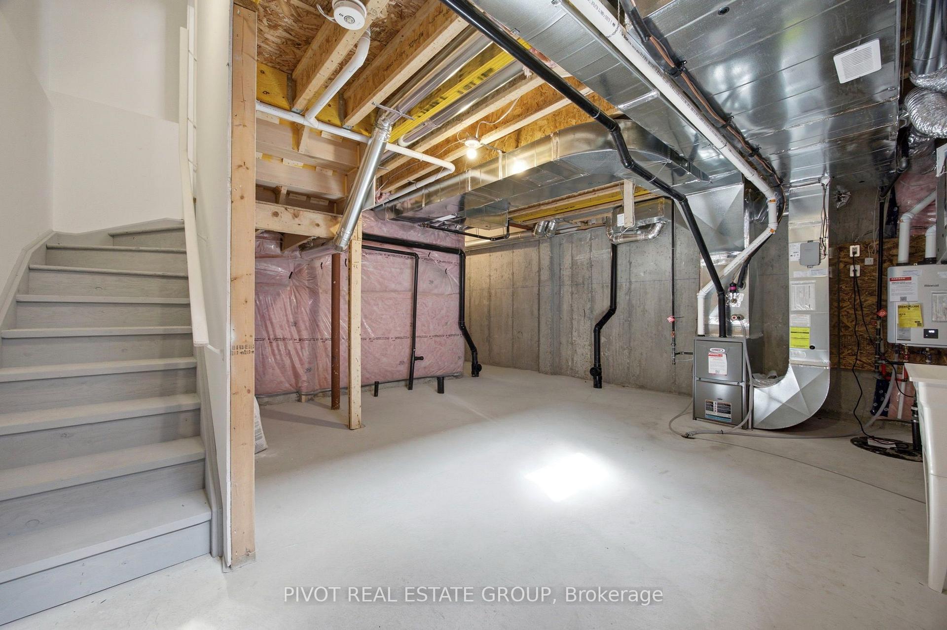 Photo 35 of 138 Danielle Moore Circle, Scarborough, Bendale — HOMEH