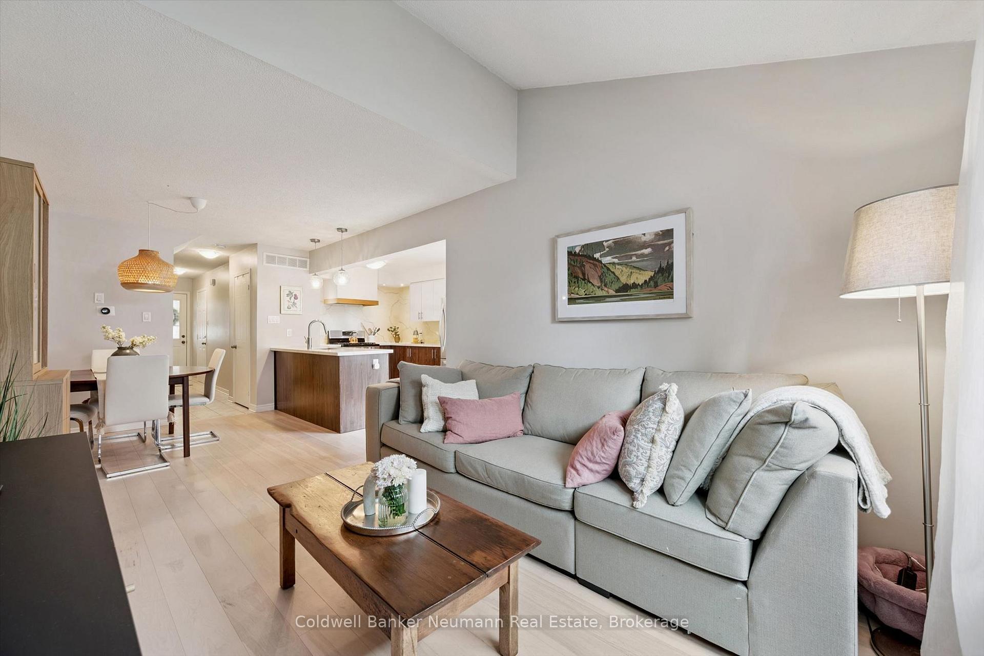Photo 5 of Unit 5, 39 Ptarmigan Drive, Guelph, Kortright Hills — HOMEH