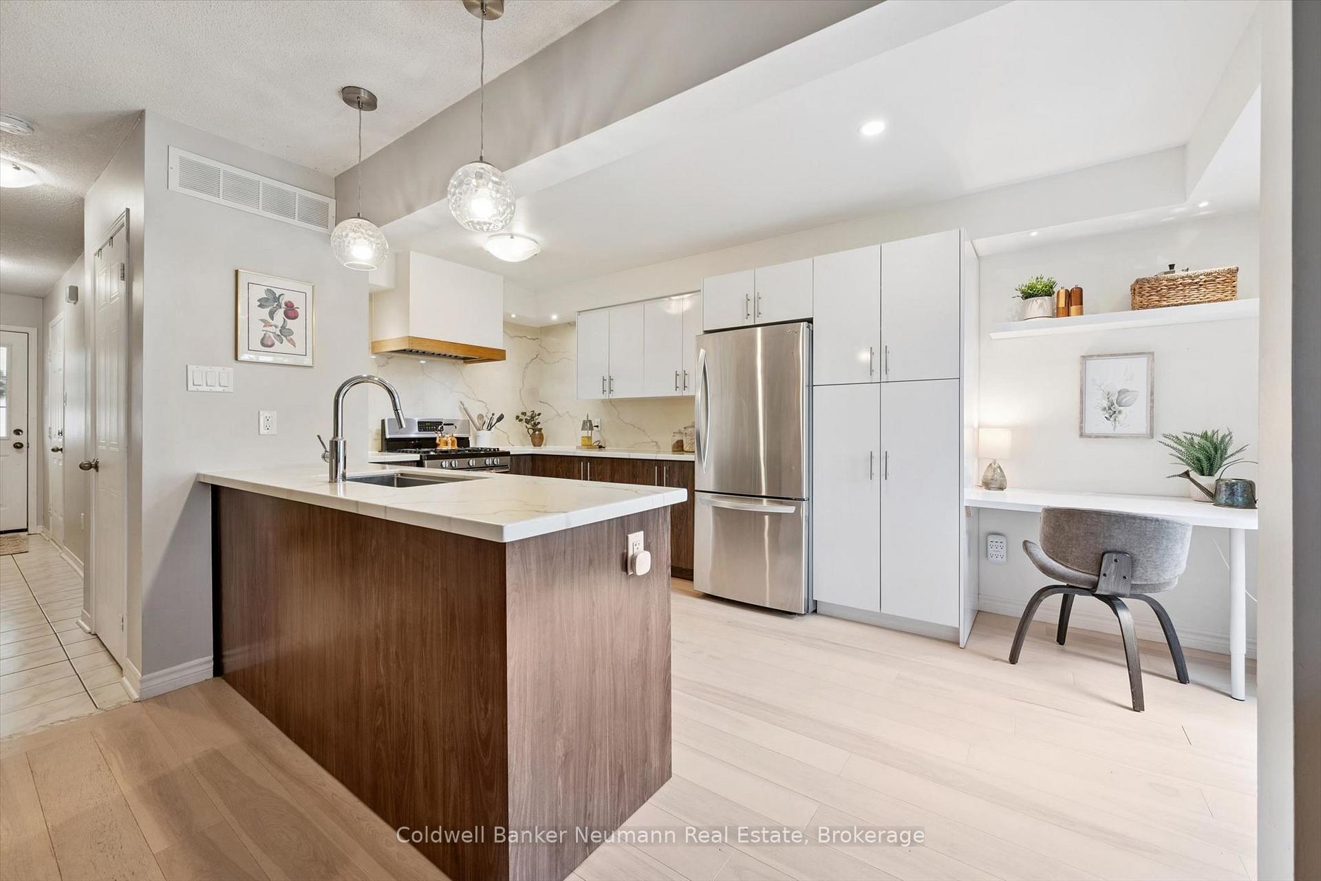 Photo 7 of Unit 5, 39 Ptarmigan Drive, Guelph, Kortright Hills — HOMEH