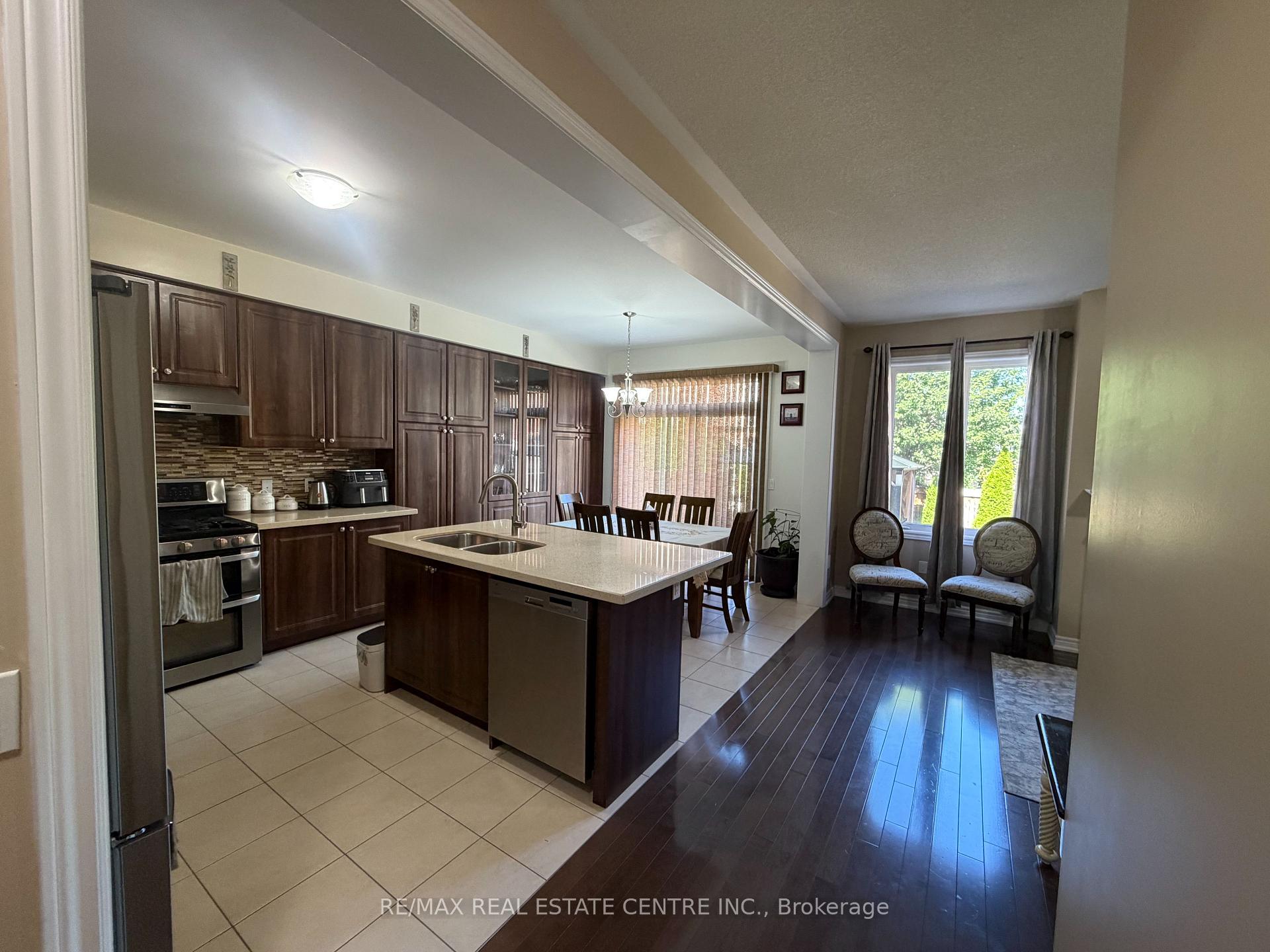 Photo 6 of 14 Twistleton Street, Caledon, Rural Caledon — HOMEH