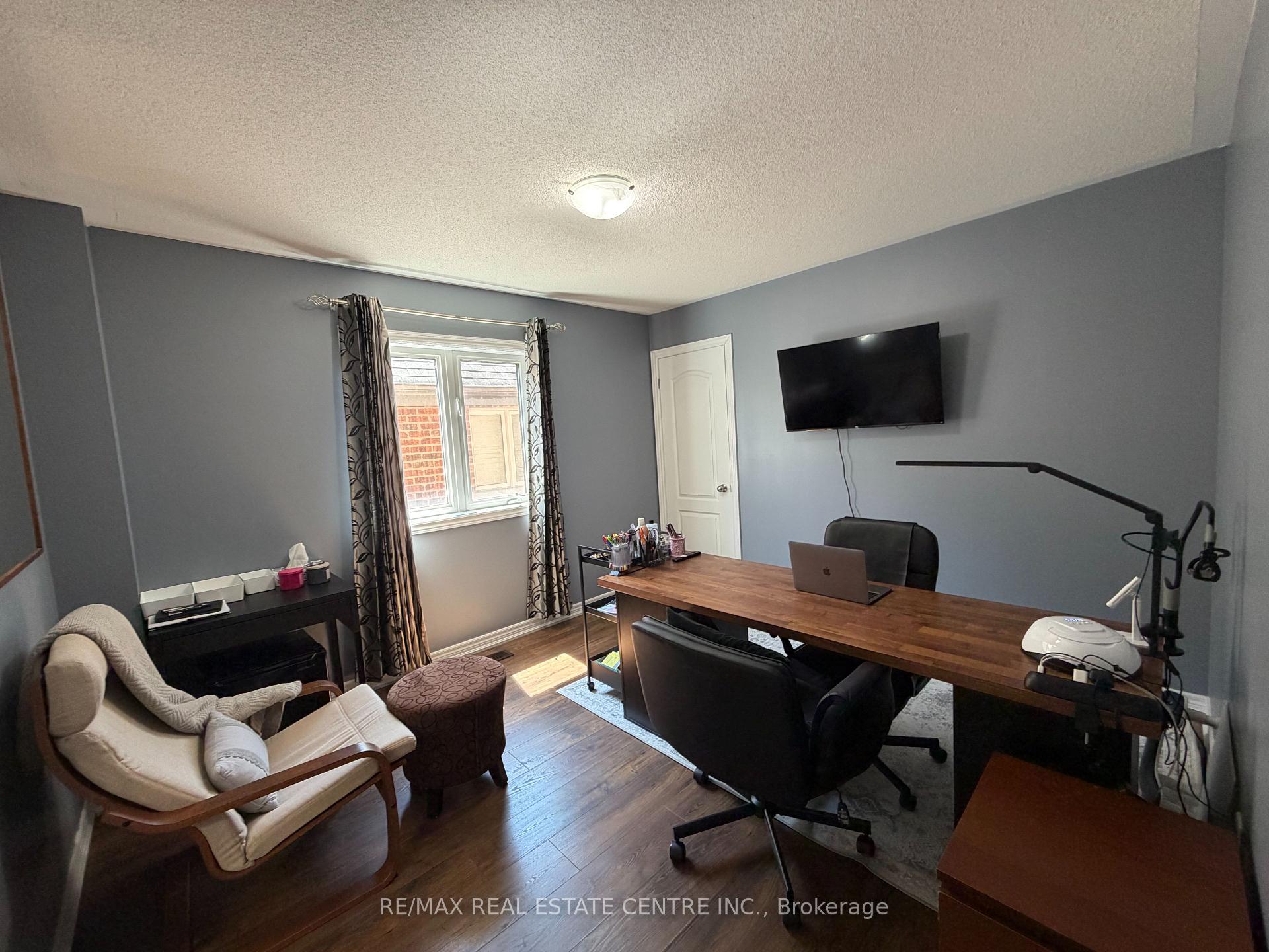 Photo 13 of 14 Twistleton Street, Caledon, Rural Caledon — HOMEH