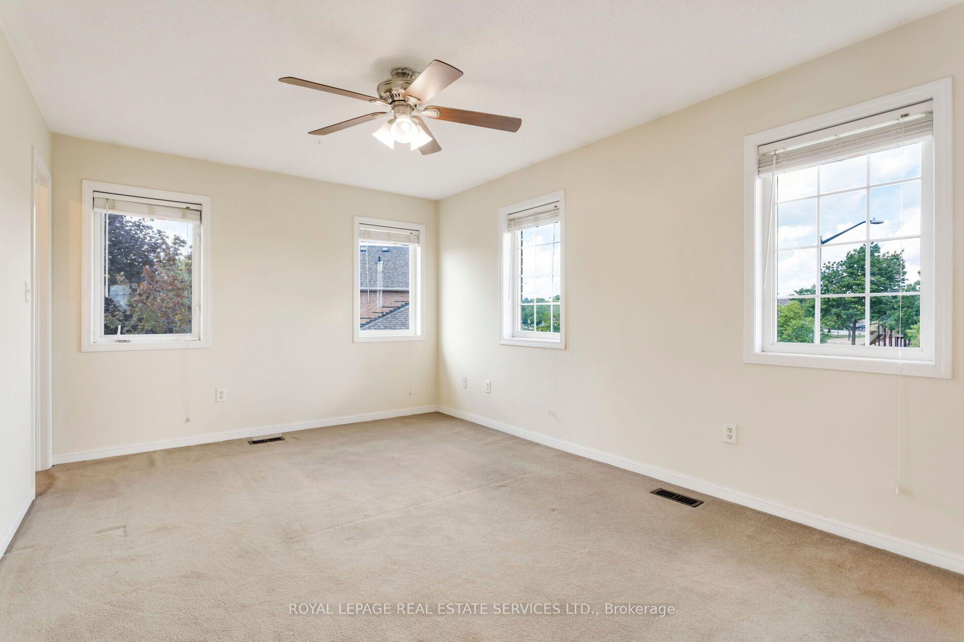 Photo 17 of 2204 Grand Oak Trail, Oakville, Westmount — HOMEH