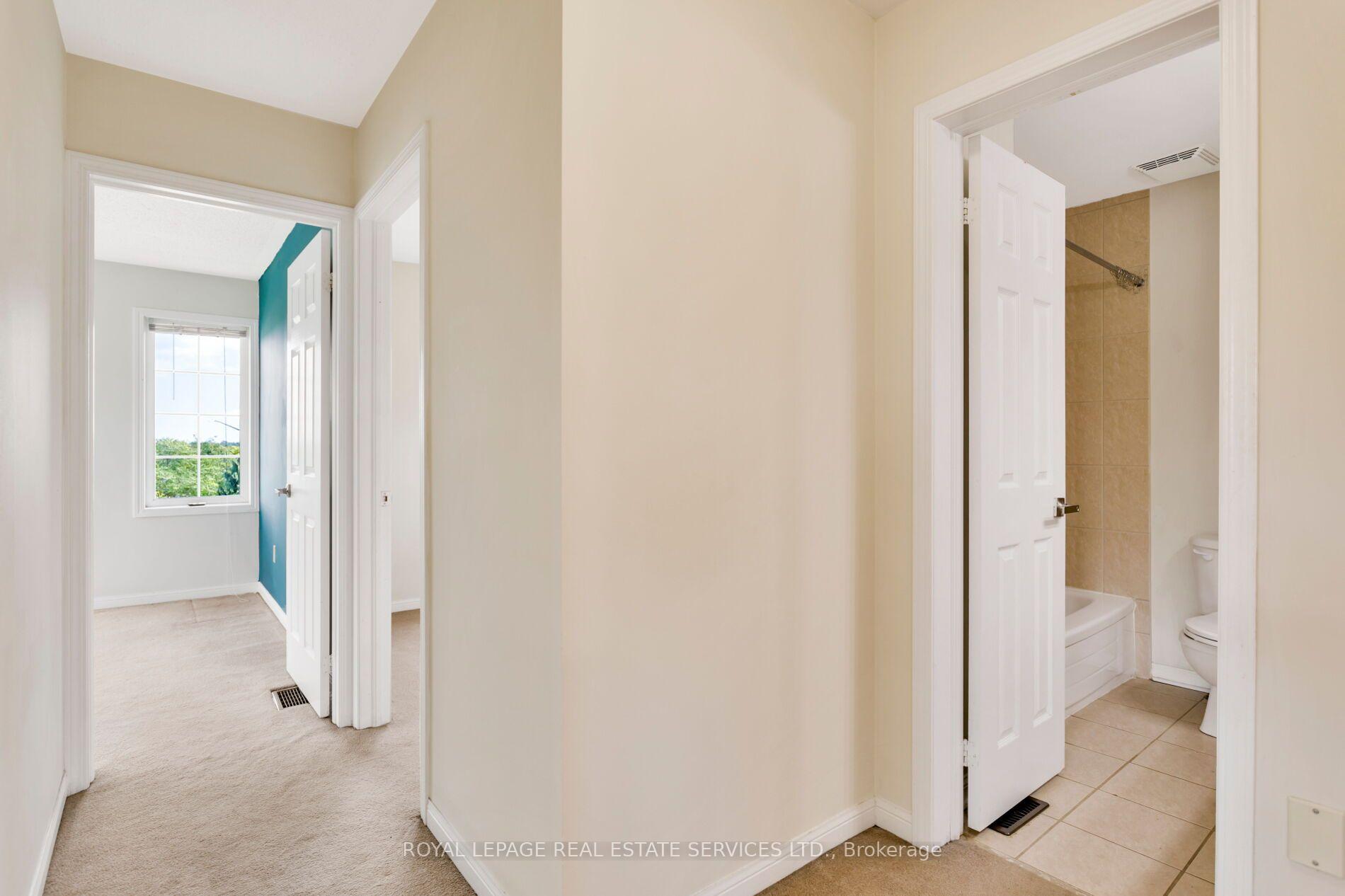 Photo 24 of 2204 Grand Oak Trail, Oakville, Westmount — HOMEH