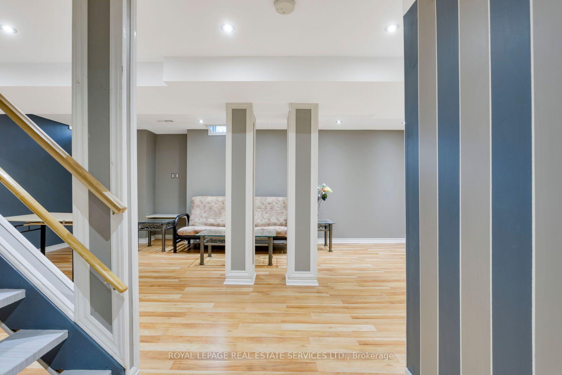 Photo 33 of 2204 Grand Oak Trail, Oakville, Westmount — HOMEH