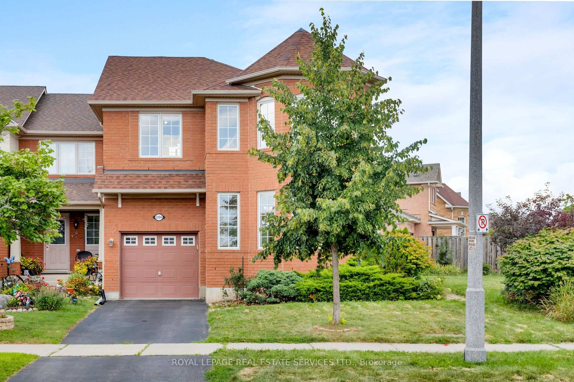 Photo 42 of 2204 Grand Oak Trail, Oakville, Westmount — HOMEH