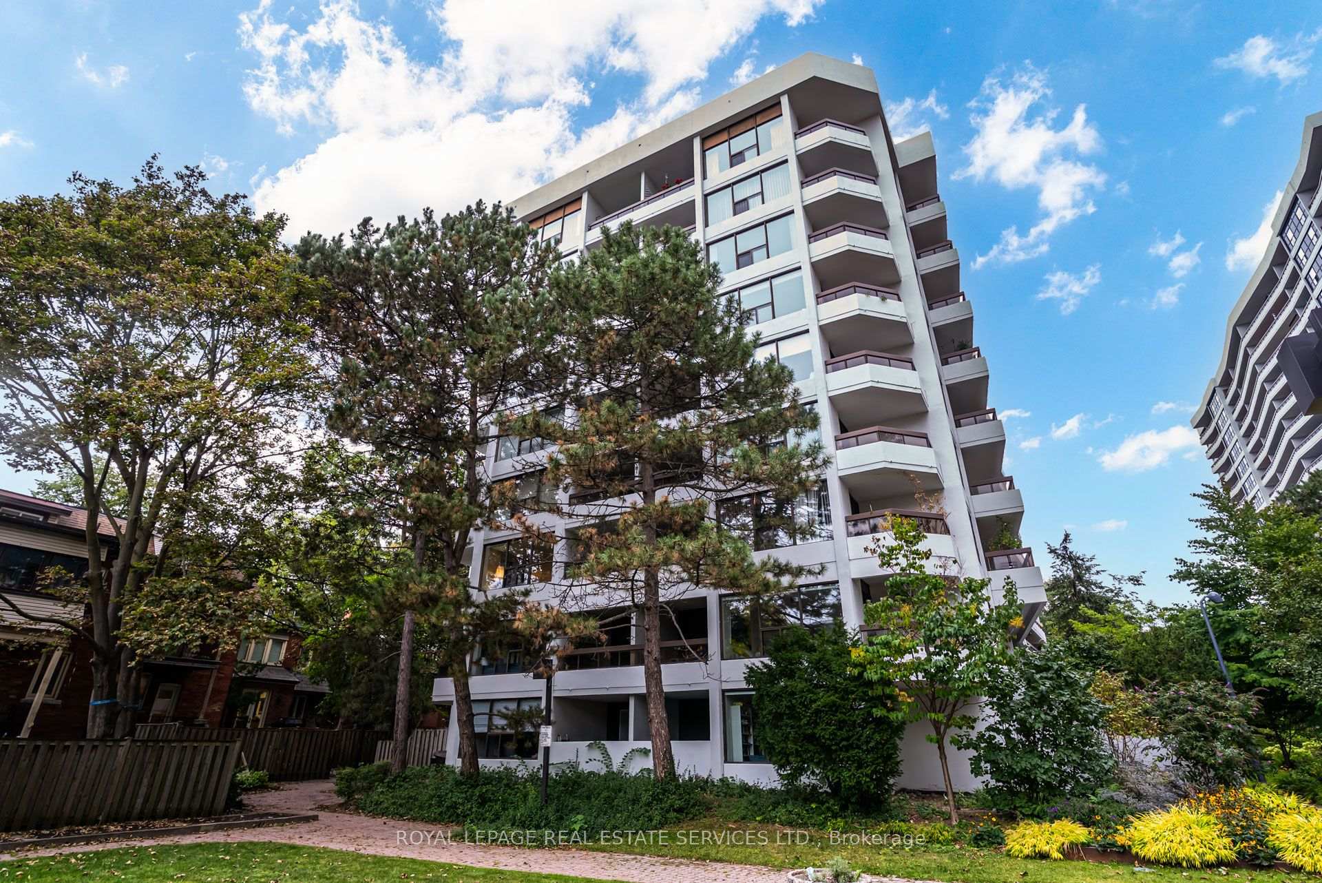 Photo 2 of Unit 202, 80 Quebec Avenue, Toronto, High Park North — HOMEH