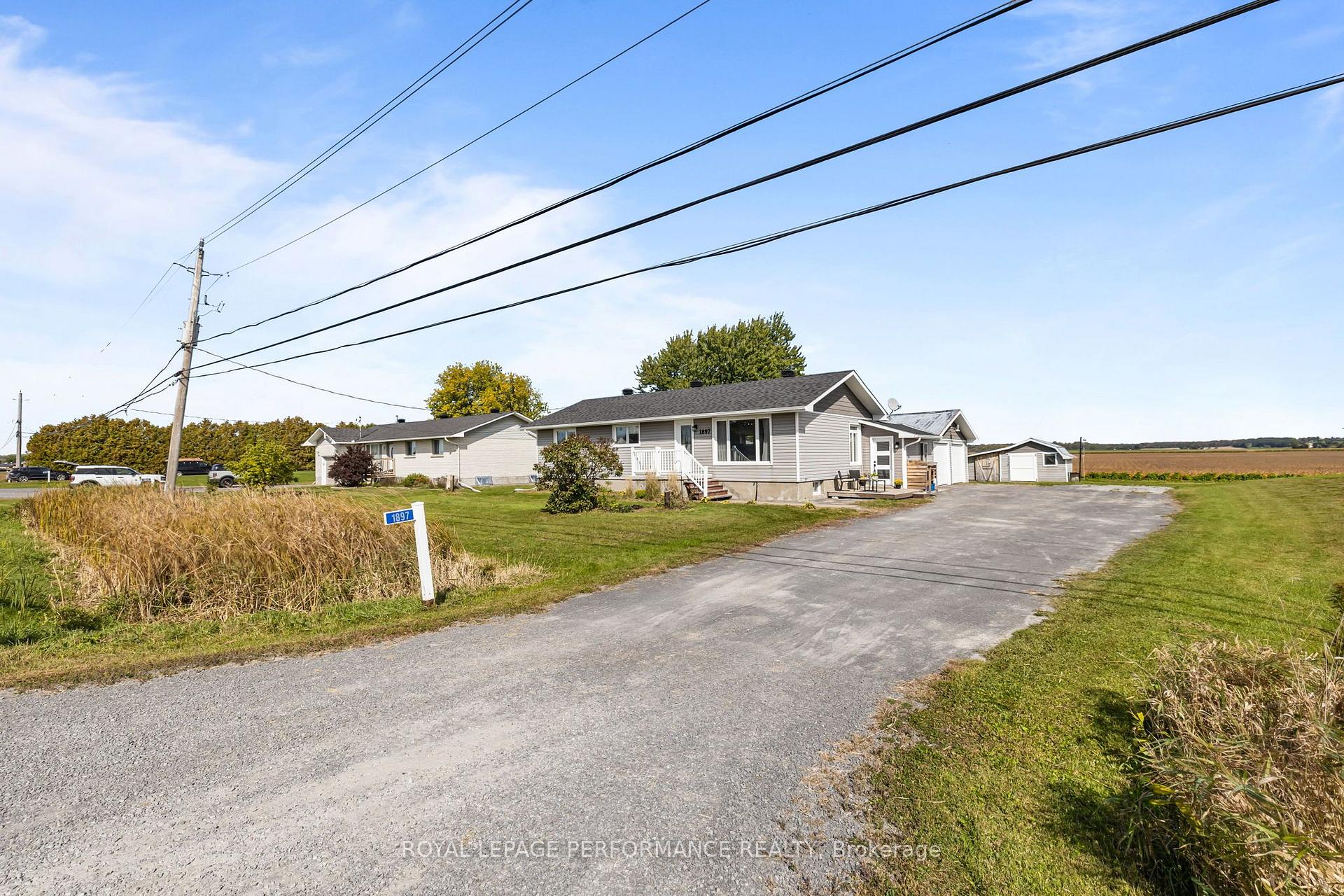 Photo 4 of 1897 Champlain Road, Clarence-Rockland, Clarence/Rockland Twp — HOMEH