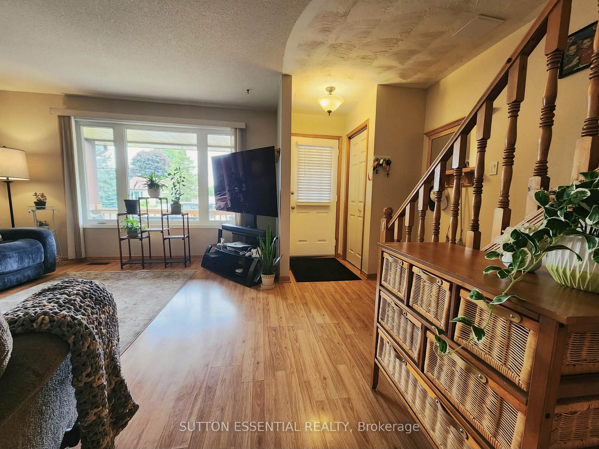 Photo 5 of 5128 Meadowland Drive, Edwardsburgh/Cardinal, Town of Cardinal — HOMEH