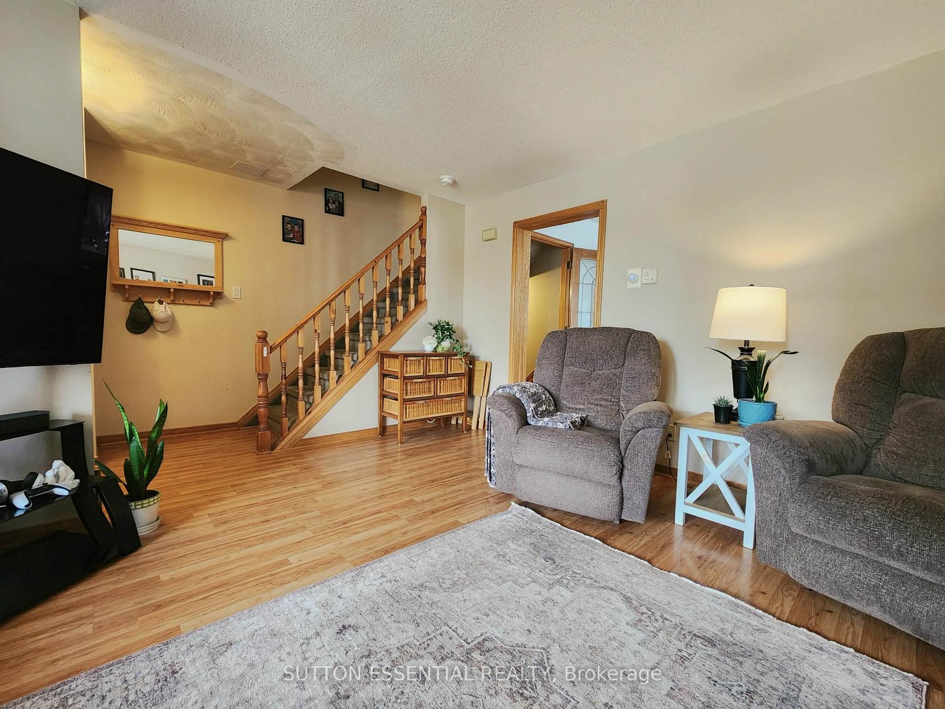 Photo 8 of 5128 Meadowland Drive, Edwardsburgh/Cardinal, Town of Cardinal — HOMEH