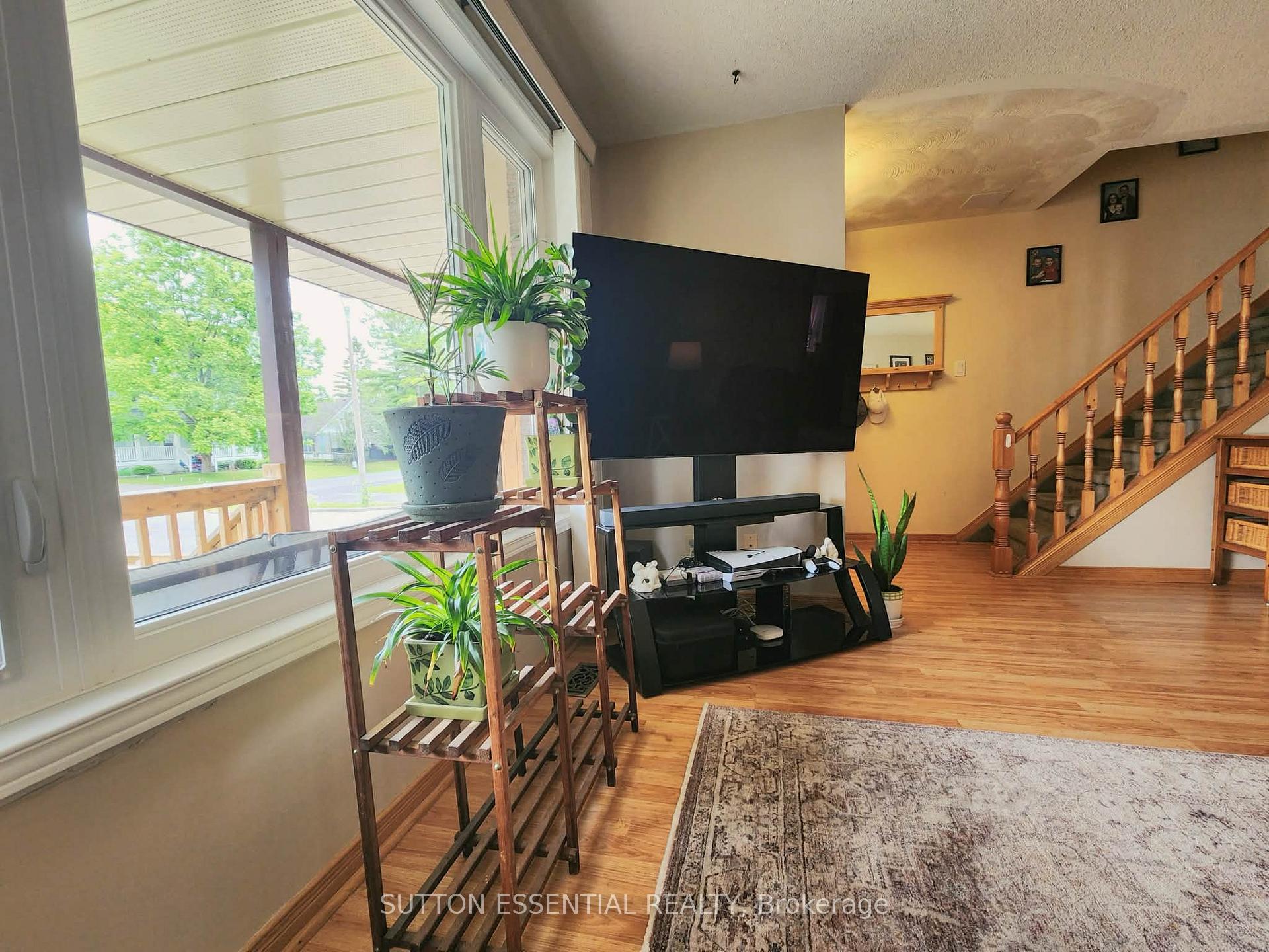 Photo 9 of 5128 Meadowland Drive, Edwardsburgh/Cardinal, Town of Cardinal — HOMEH