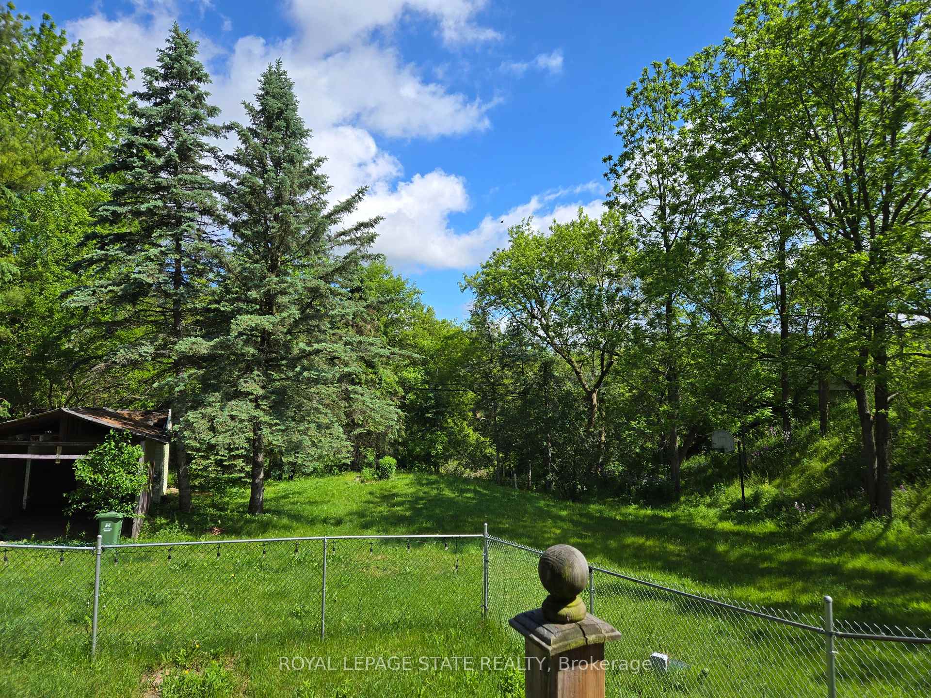 Photo 6 of 2087 Governors Road, Hamilton, Rural Flamborough — HOMEH