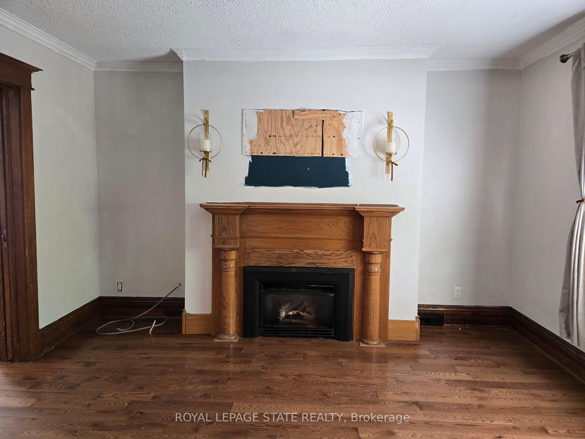 Photo 9 of 2087 Governors Road, Hamilton, Rural Flamborough — HOMEH