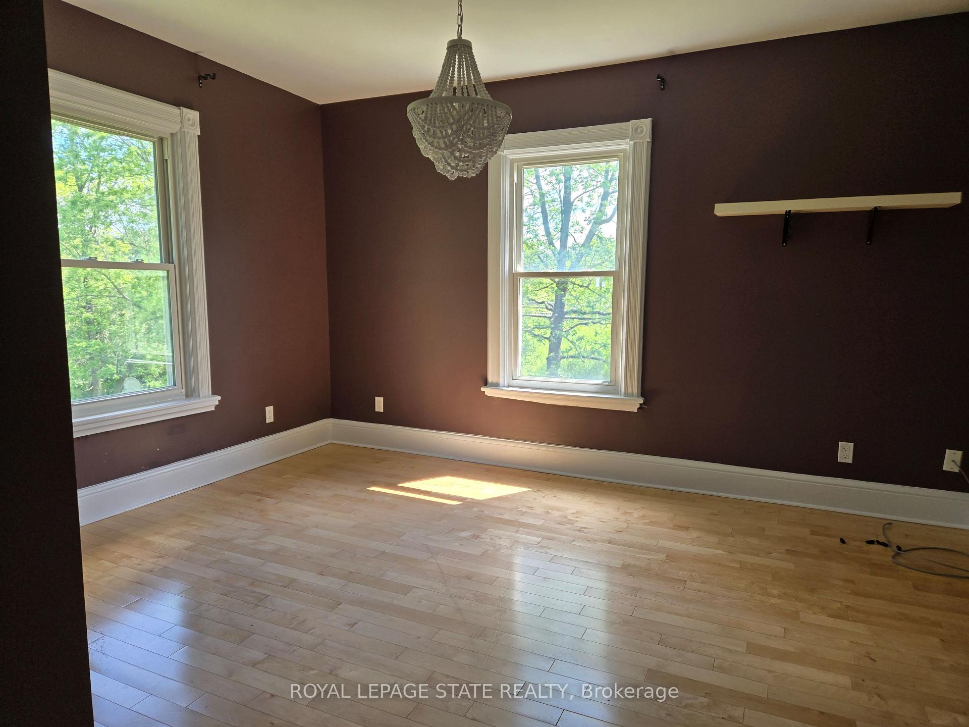 Photo 13 of 2087 Governors Road, Hamilton, Rural Flamborough — HOMEH