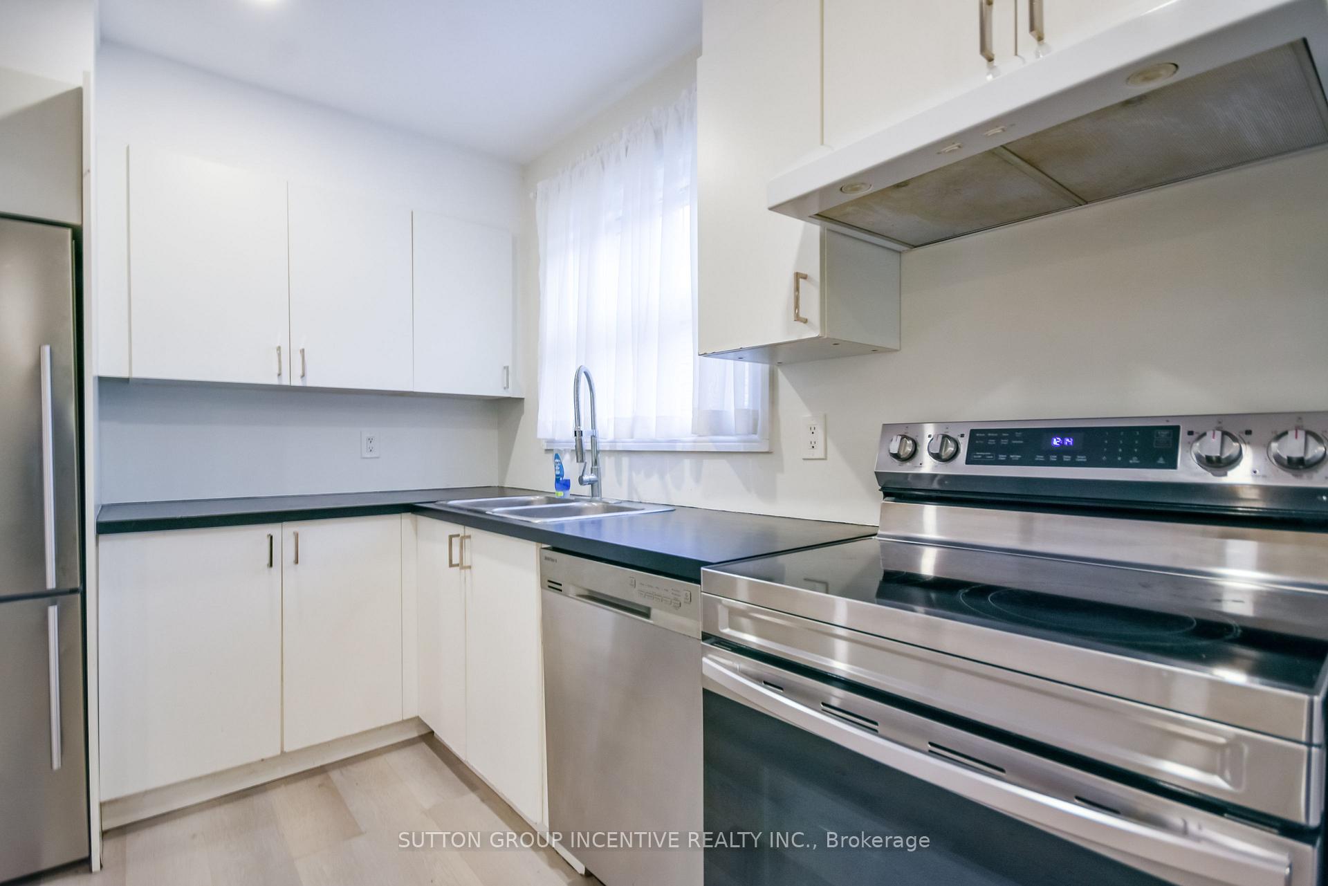 Photo 11 of Unit B, 33 Cundles Road E, Barrie, Cundles East — HOMEH