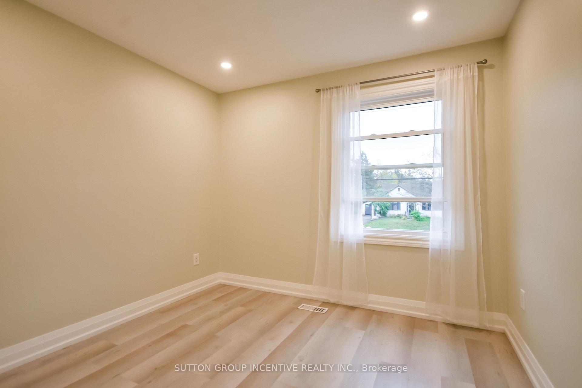 Photo 19 of Unit B, 33 Cundles Road E, Barrie, Cundles East — HOMEH