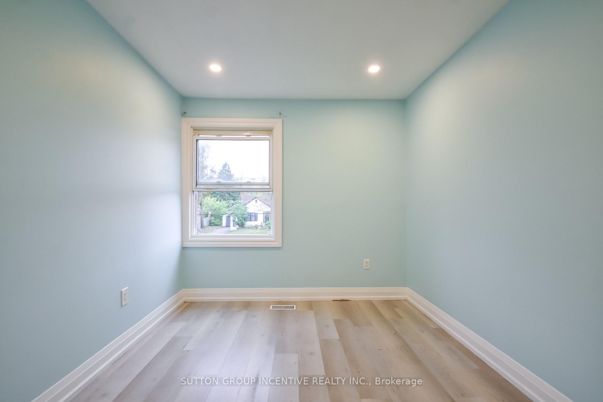 Photo 23 of Unit B, 33 Cundles Road E, Barrie, Cundles East — HOMEH