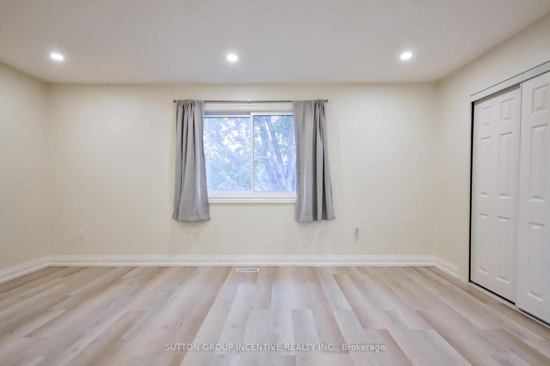 Photo 27 of Unit B, 33 Cundles Road E, Barrie, Cundles East — HOMEH