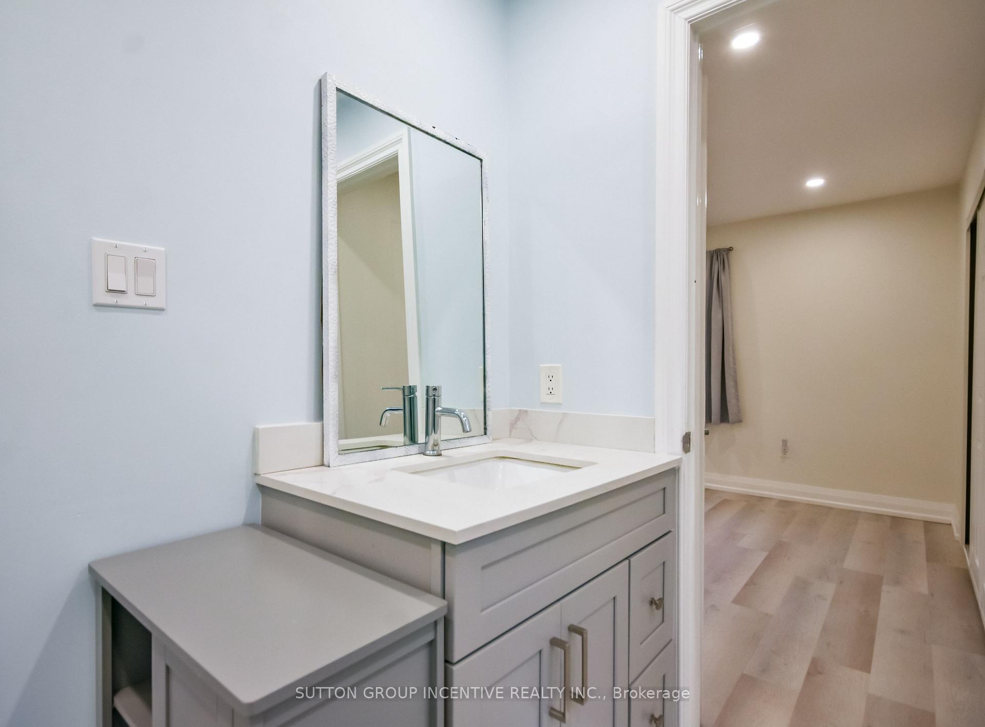 Photo 32 of Unit B, 33 Cundles Road E, Barrie, Cundles East — HOMEH