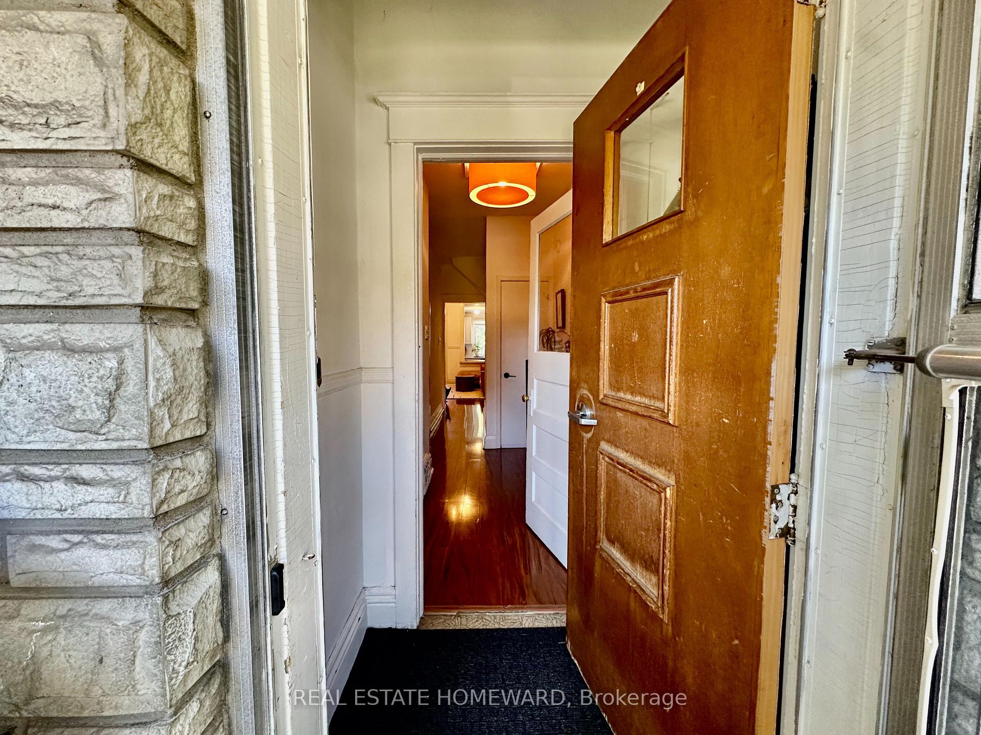 Photo 3 of 250 Rushton Road, Toronto, Wychwood — HOMEH