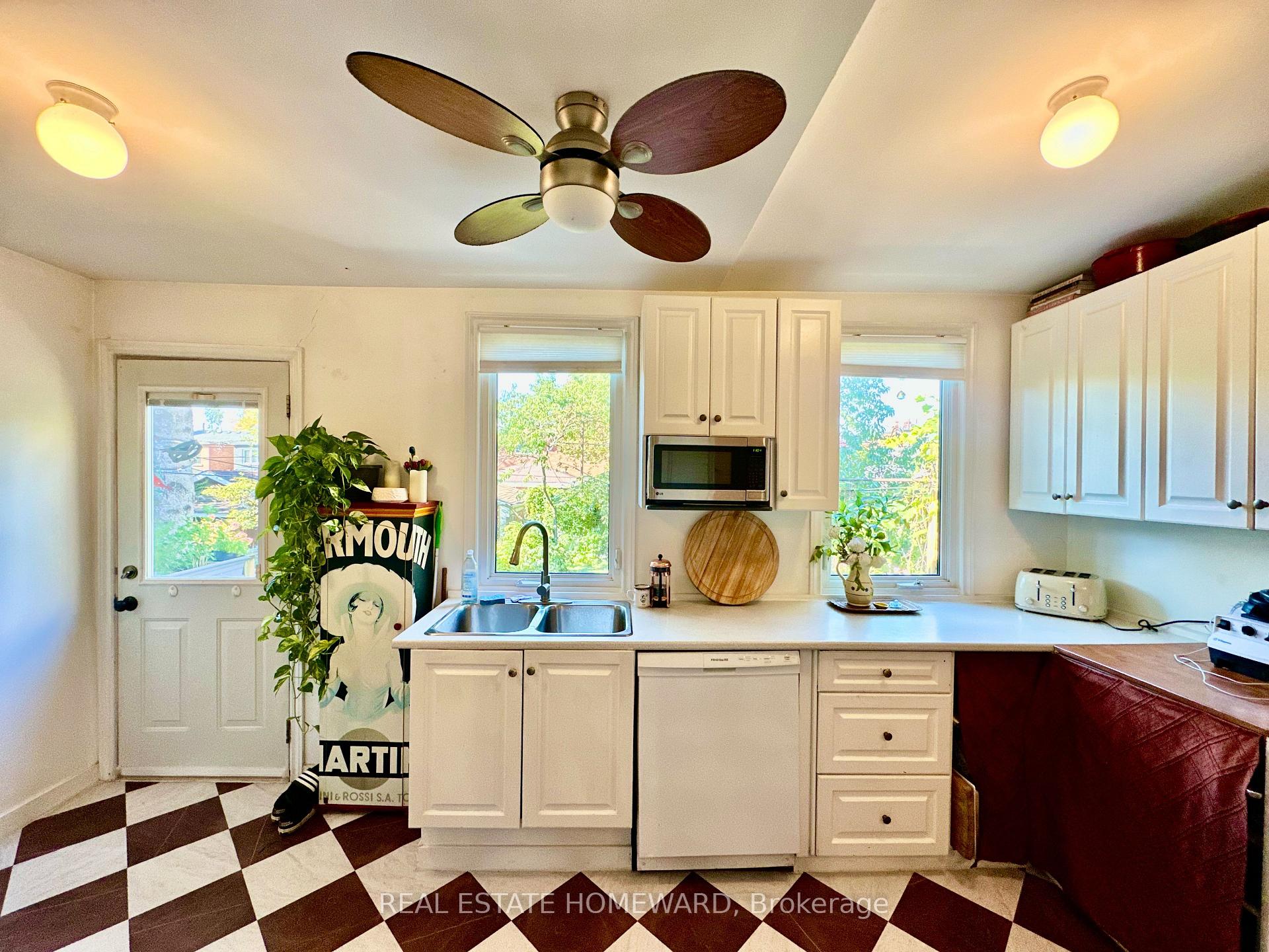 Photo 16 of 250 Rushton Road, Toronto, Wychwood — HOMEH