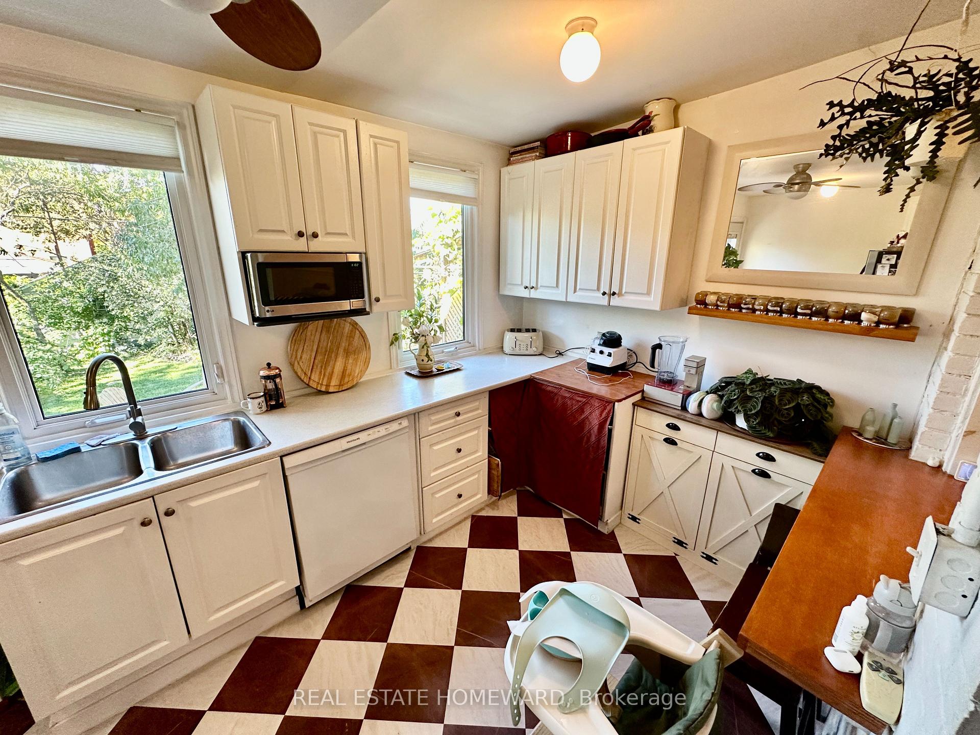 Photo 18 of 250 Rushton Road, Toronto, Wychwood — HOMEH