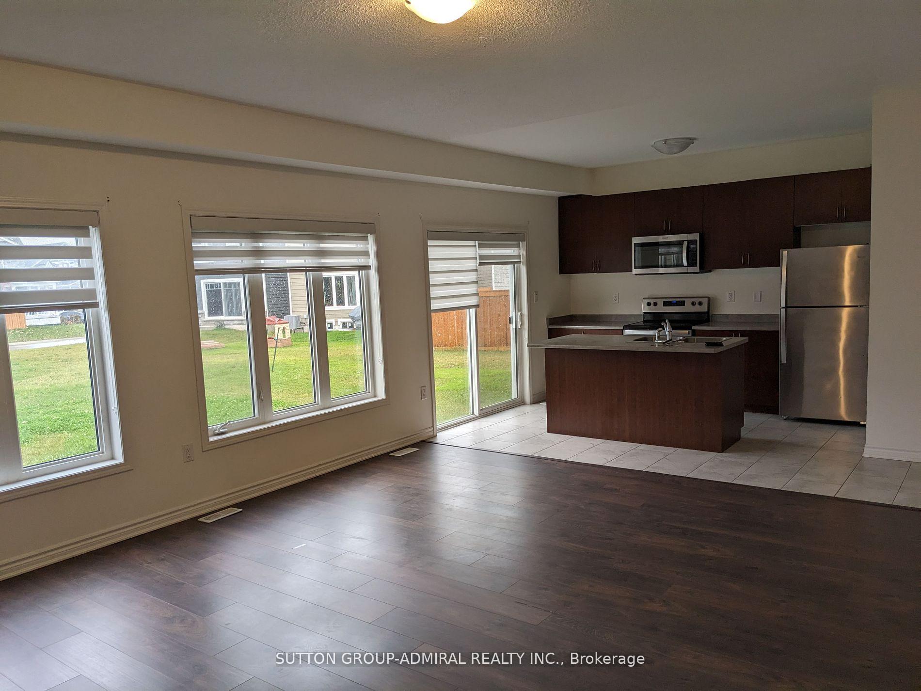 Photo 5 of 23 Hills Thistle Drive, Wasaga Beach — HOMEH