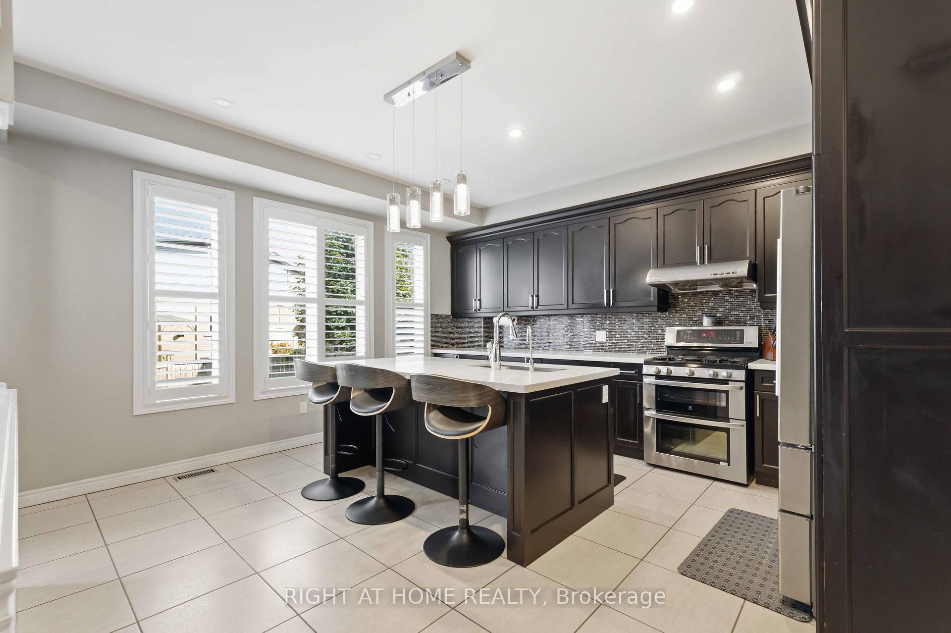 Photo 5 of 212 Chartwell Circle, Hamilton, Jerome — HOMEH
