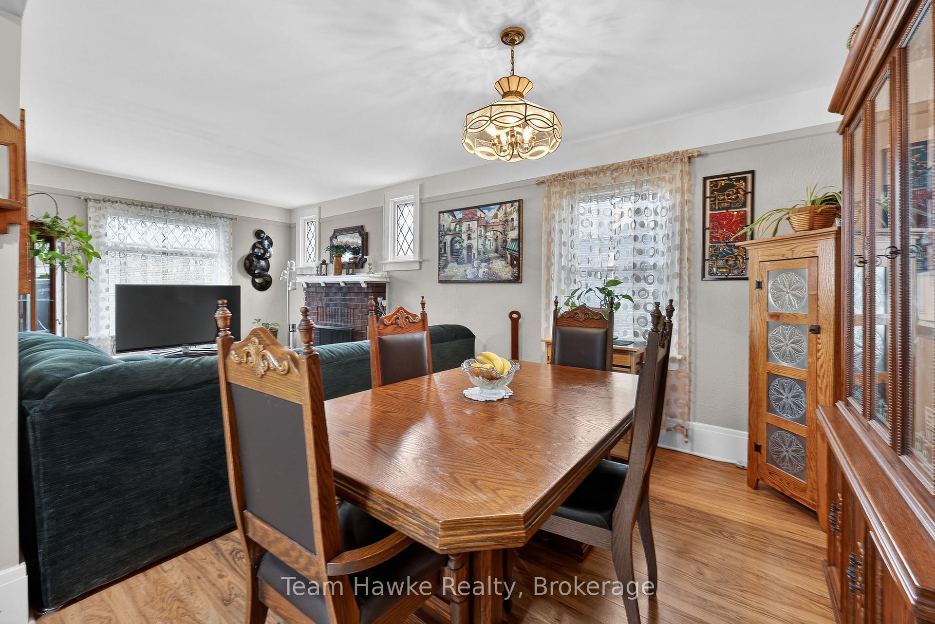Photo 6 of 443 Elizabeth Street, Midland — HOMEH